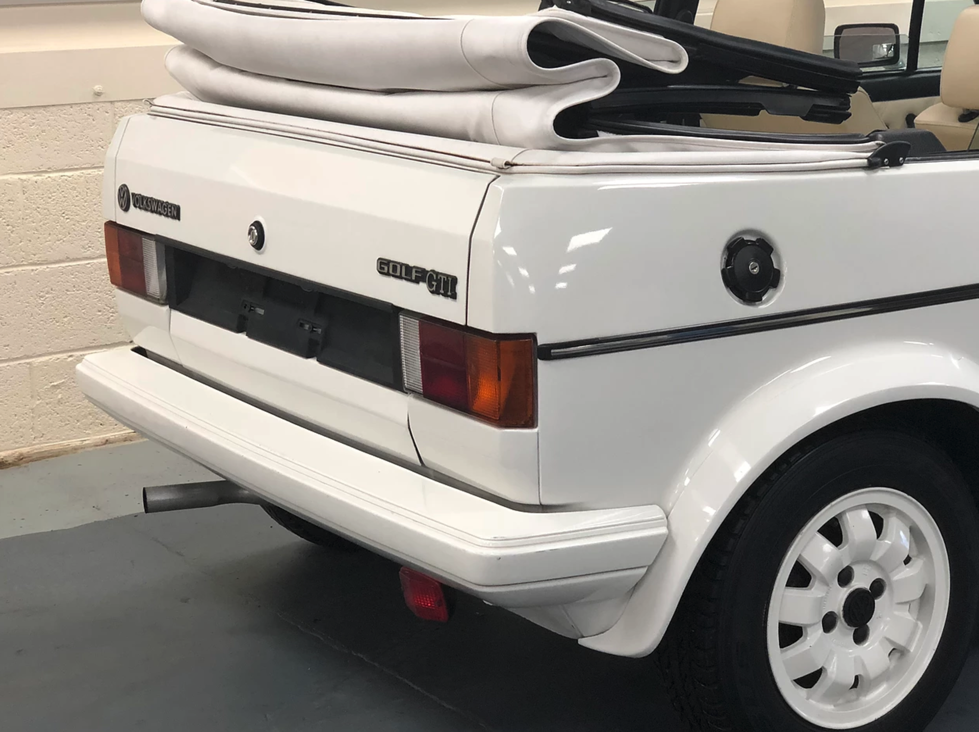 1984 Golf GTI MK1 Convertible - Very low miles & only 3 previous owners. - Image 6 of 13