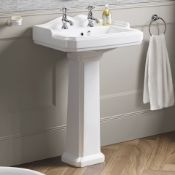 Pallet To Contain 5 X Victoria Basin & Pedestal - Double Tap Hole. Rrp £249.99 Each, Giving This Lot