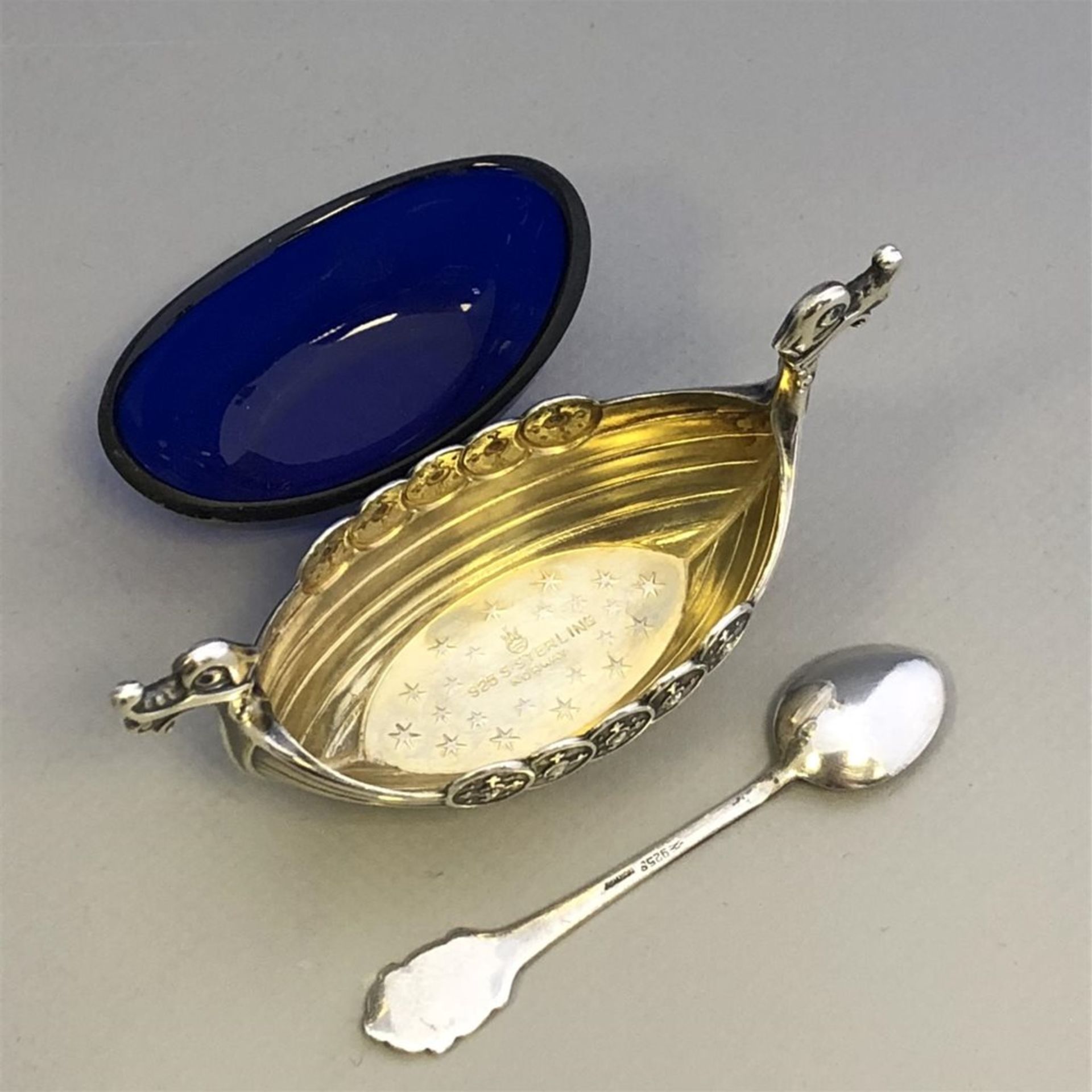 Silver and Blue Glass Viking Ship Salt with Spoon - 925S Sterling - Norway - Image 3 of 3