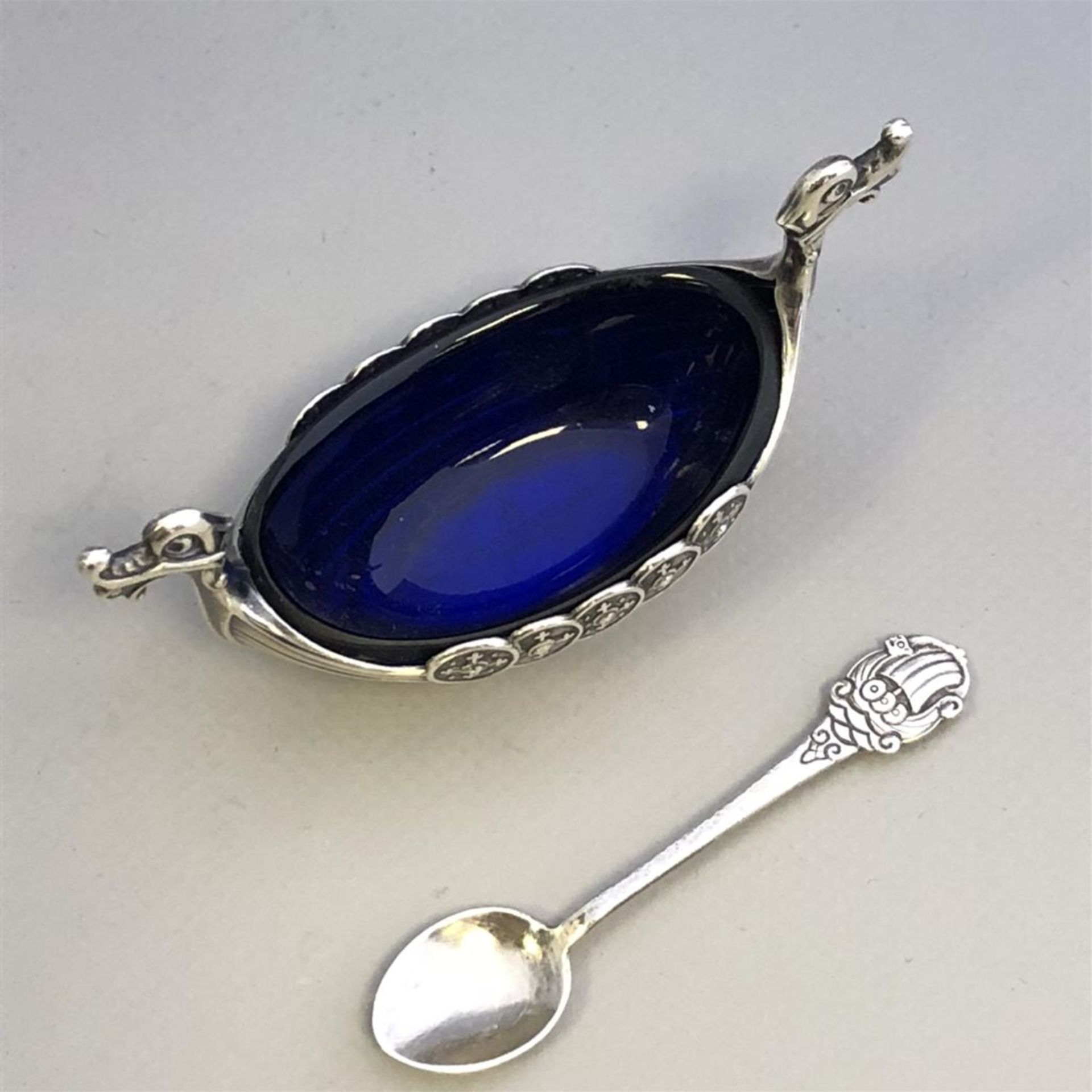 Silver and Blue Glass Viking Ship Salt with Spoon - 925S Sterling - Norway - Image 2 of 3