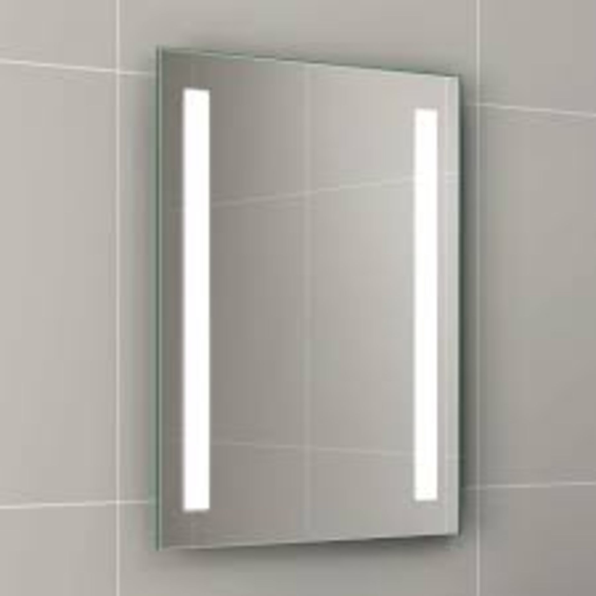 (J120) 500x700mm Omega LED Mirror - Battery Operated. RRP £299.99. Energy saving controlled On / Off - Bild 2 aus 4