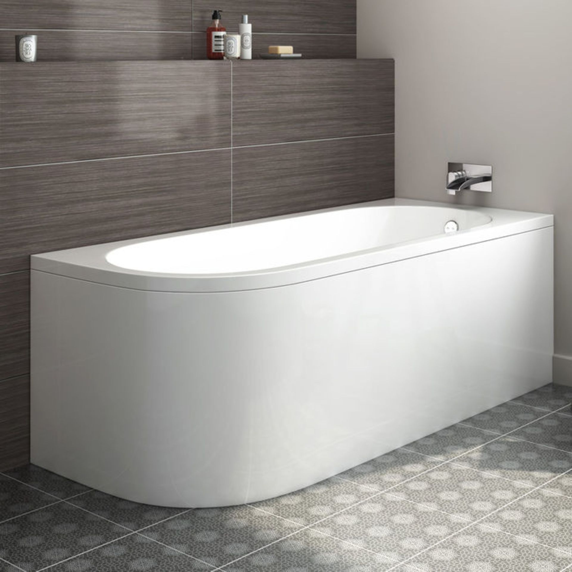 (S89) 1700x725mm Corner Back to Wall Bath (Includes Panels) - Right Hand RRP £599.99. The double - Image 3 of 5