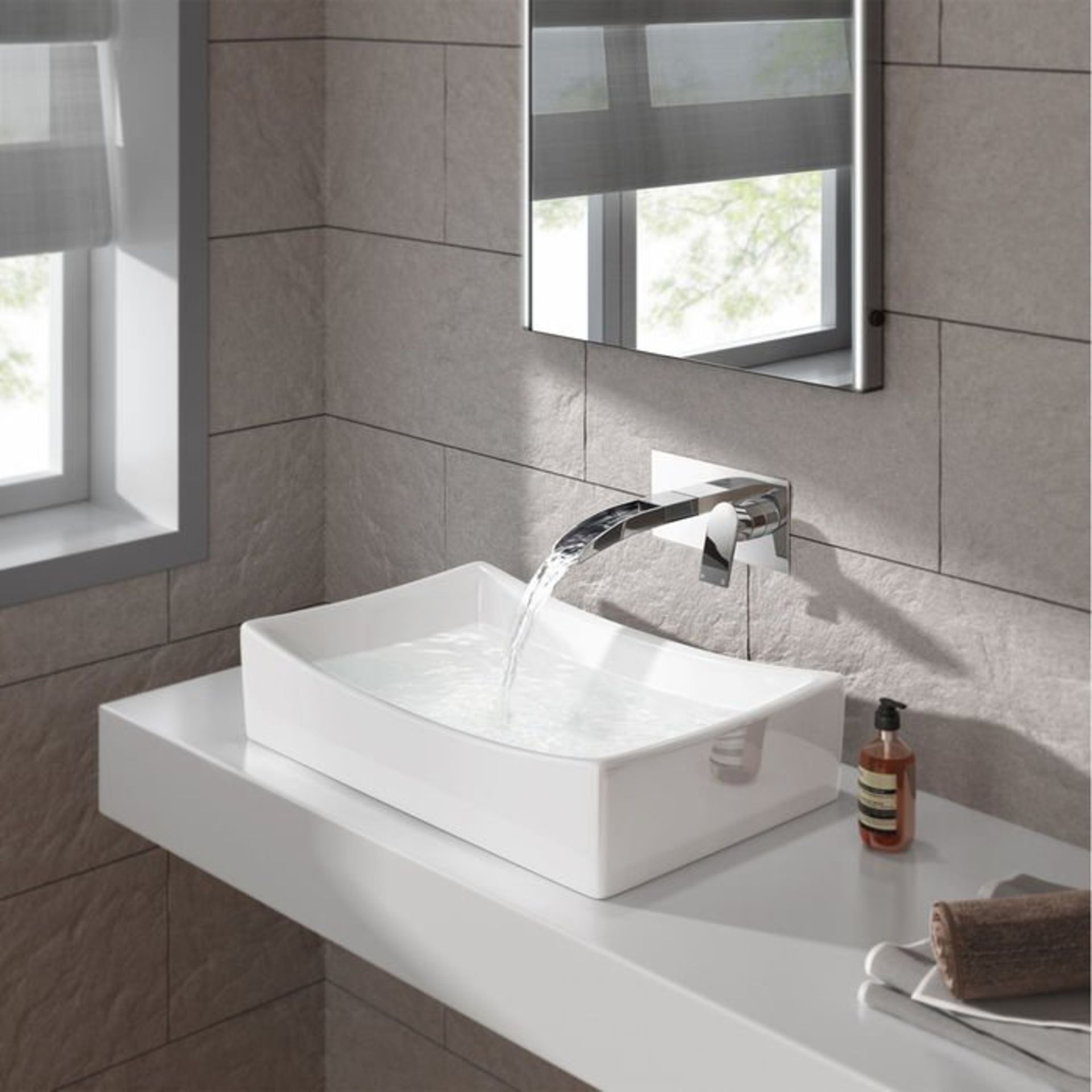 (S38) Denver Waterfall Wall Mounted Basin Mixer. We love this because of the way the water pours! - Bild 2 aus 3