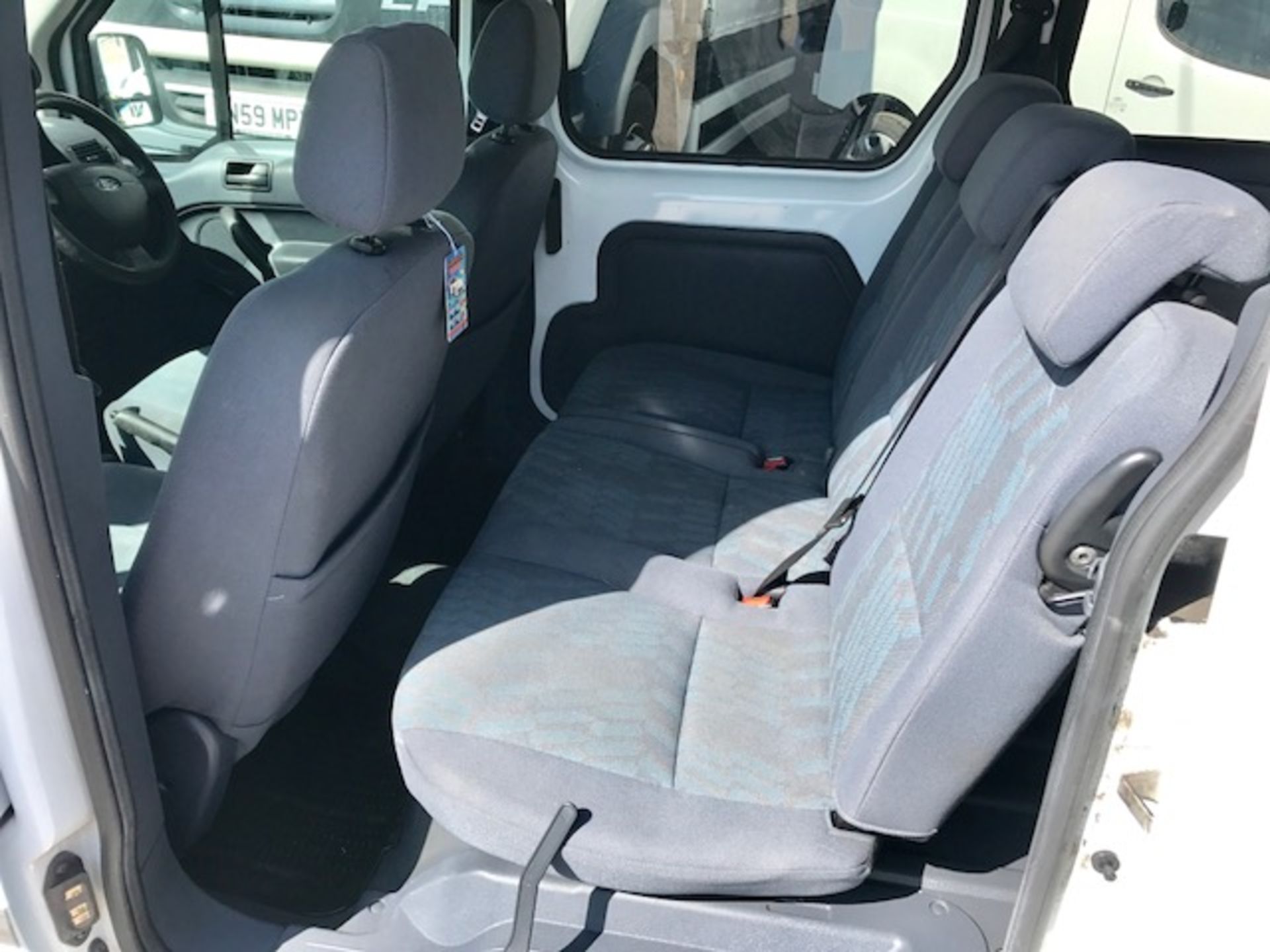 2008 Ford Transit Connect Tourneo T230 90 5 seat window van - Image 5 of 8