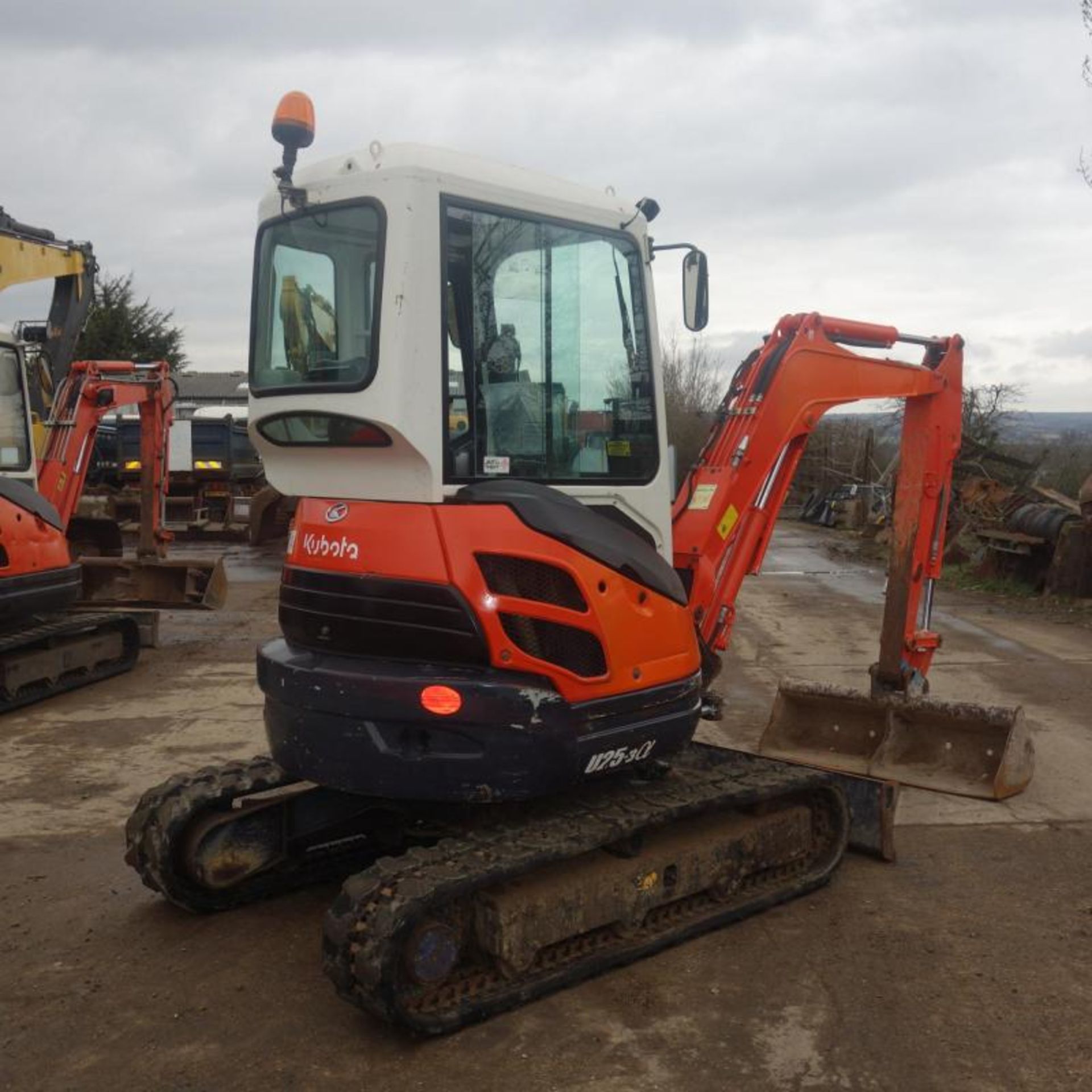 2010 Kubota U25-3EU Zero Swing Mini Digger, 4214 Hours From New, Comes With 2 Buckets - Image 3 of 10