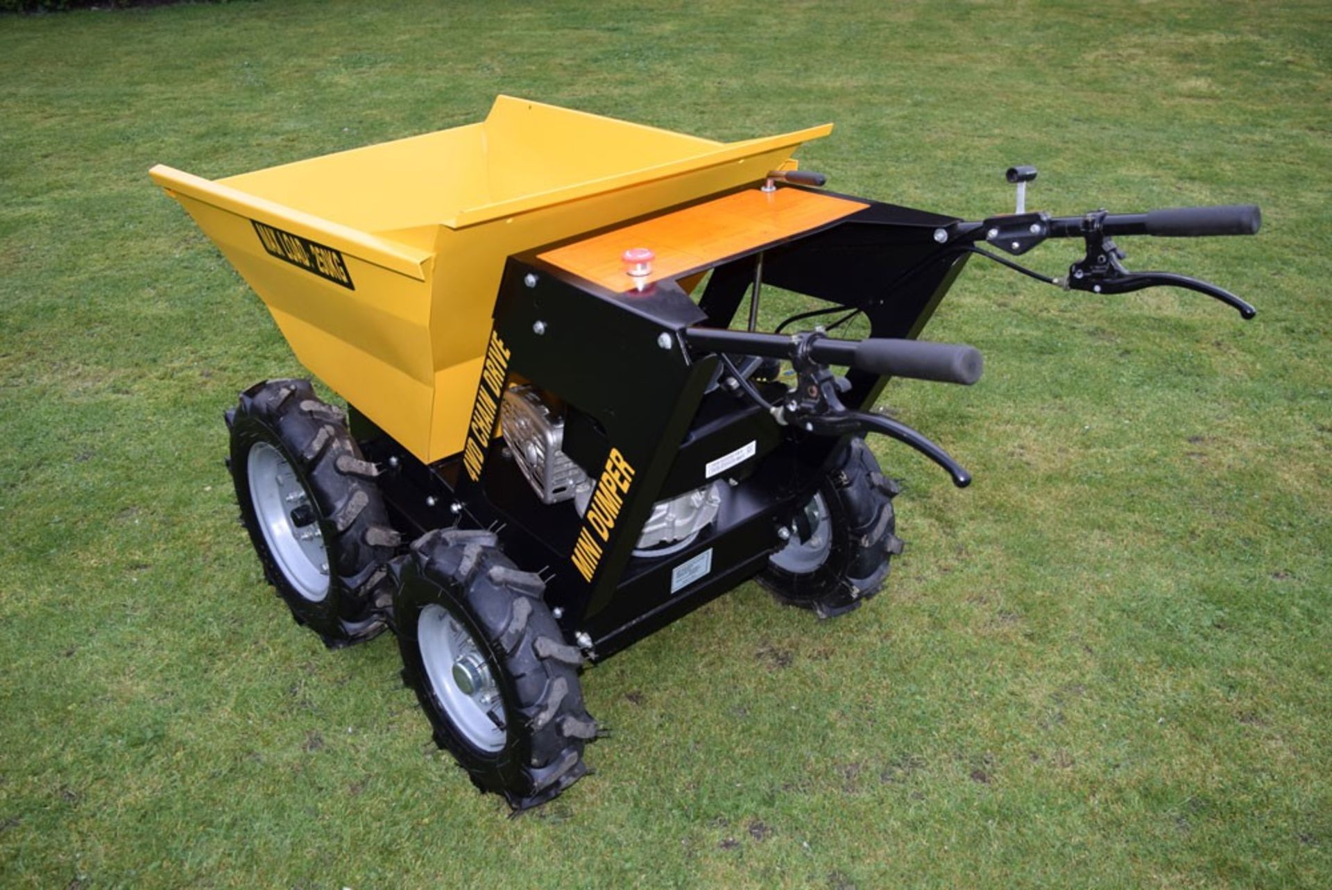 Unused 250kg Mini Dumper 4WD With Chain Drive B&S Engine - Image 8 of 9