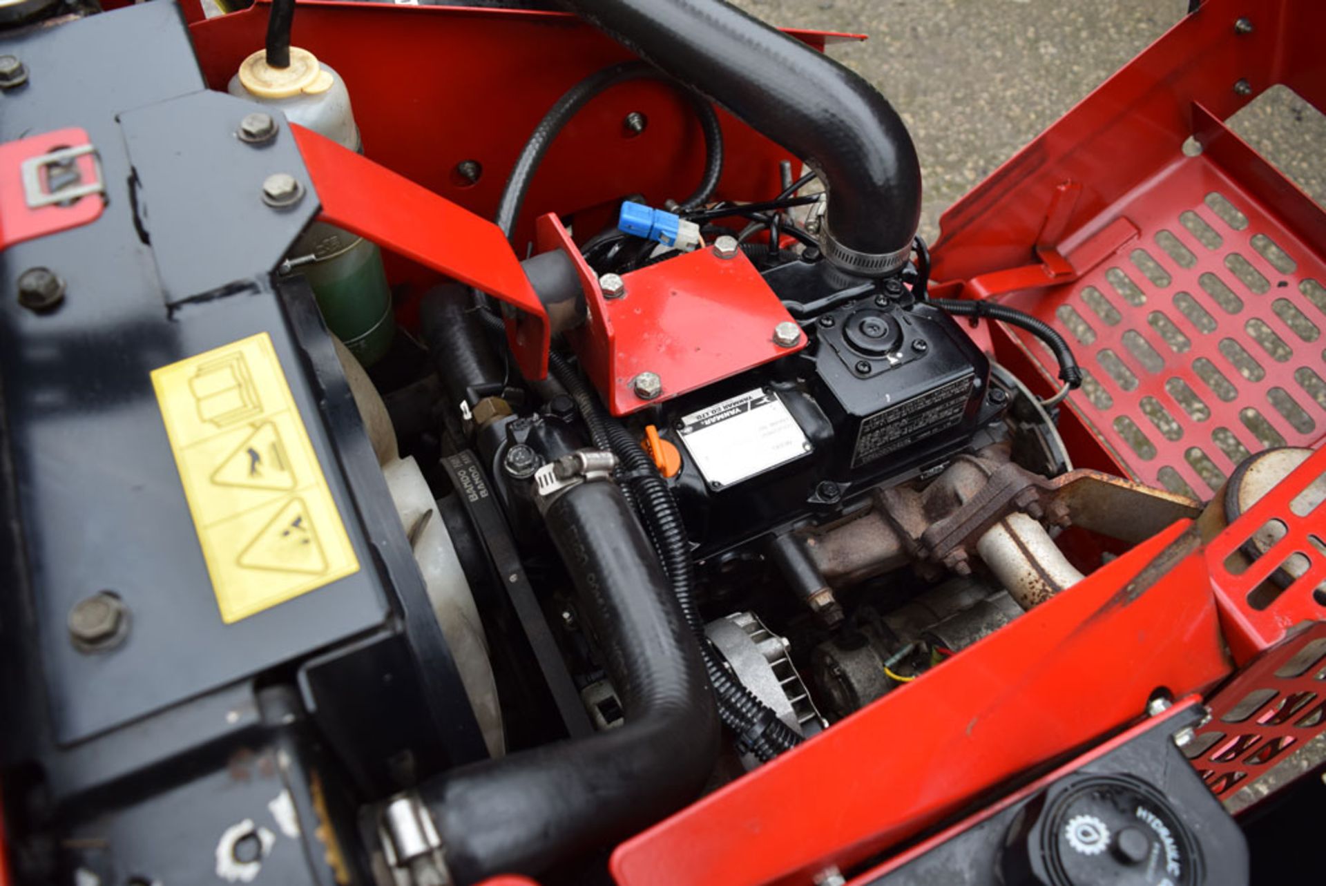 2012 Ferris IS2500Z Ride On Rotary Mower Zero Turn - Image 8 of 9