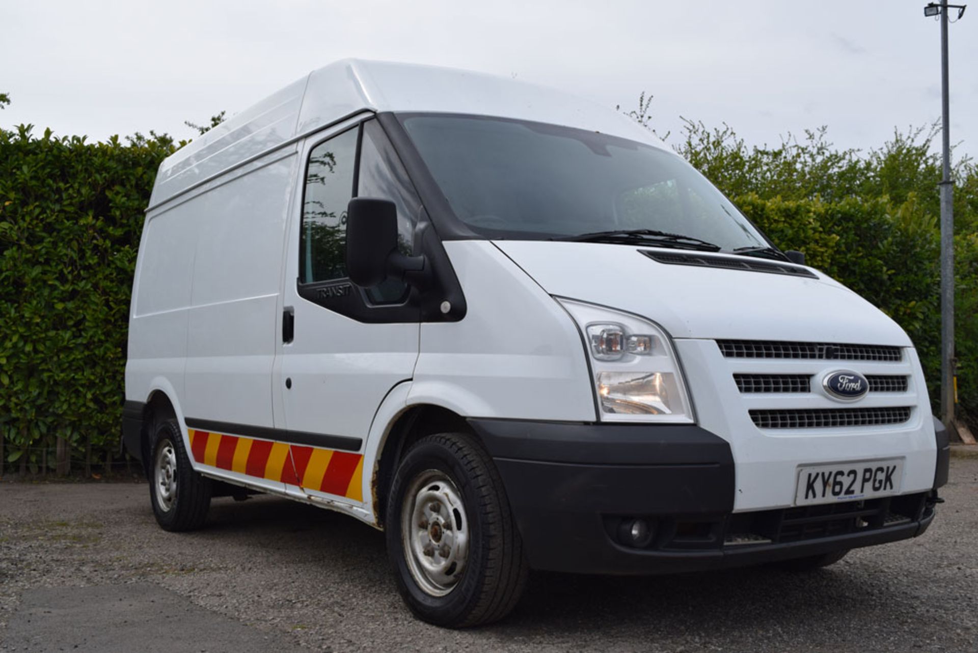 2012 Ford Transit T260 Trend FWD 2.2 125ps SWB Semi High Roof Panel Van - Bild 3 aus 10