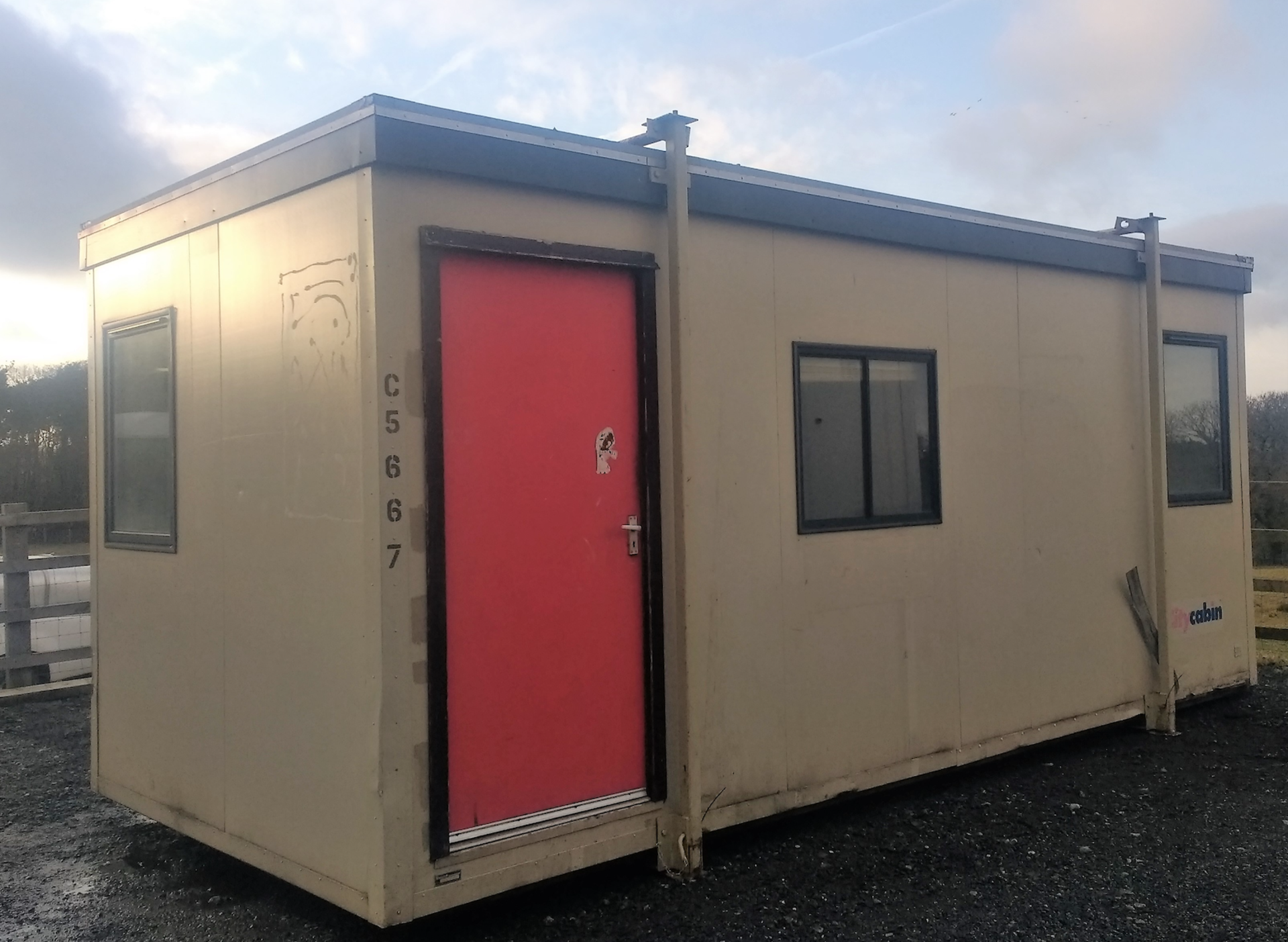 20ft x 9ft Portable Cabin