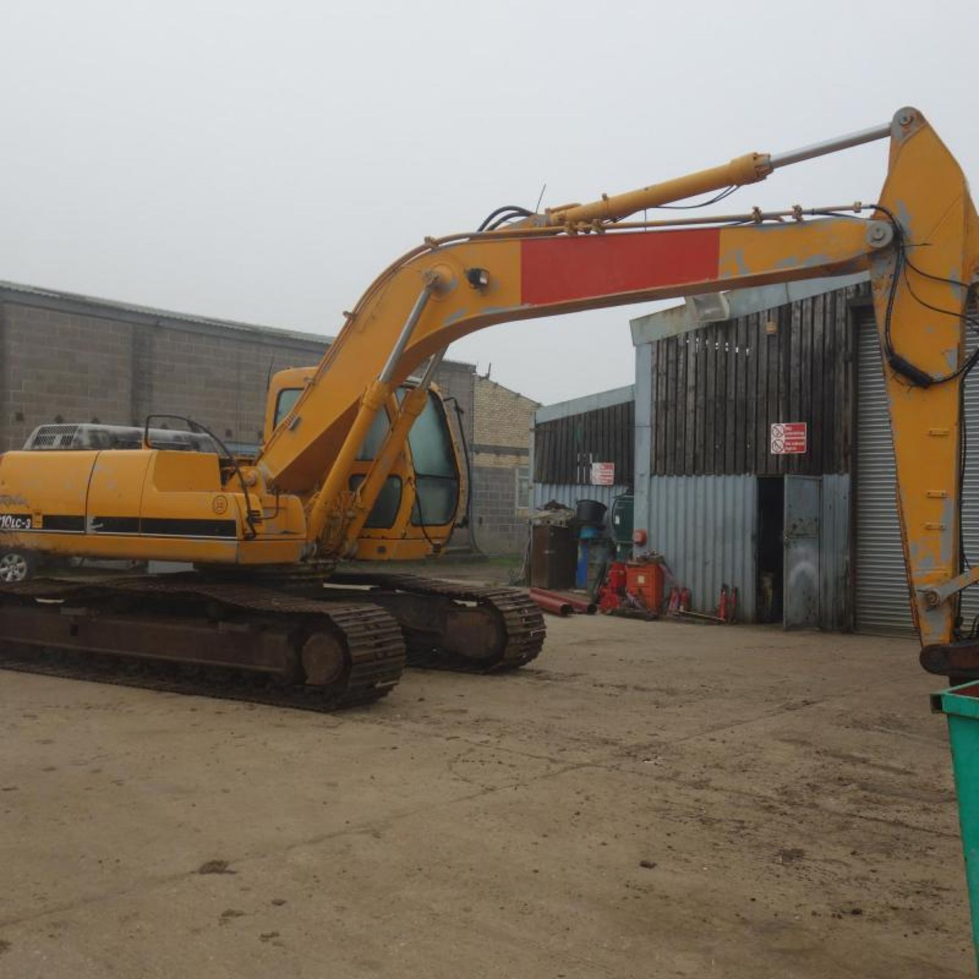 Hyundai Robex 210LC-3 Tracked Excavator - Image 2 of 8