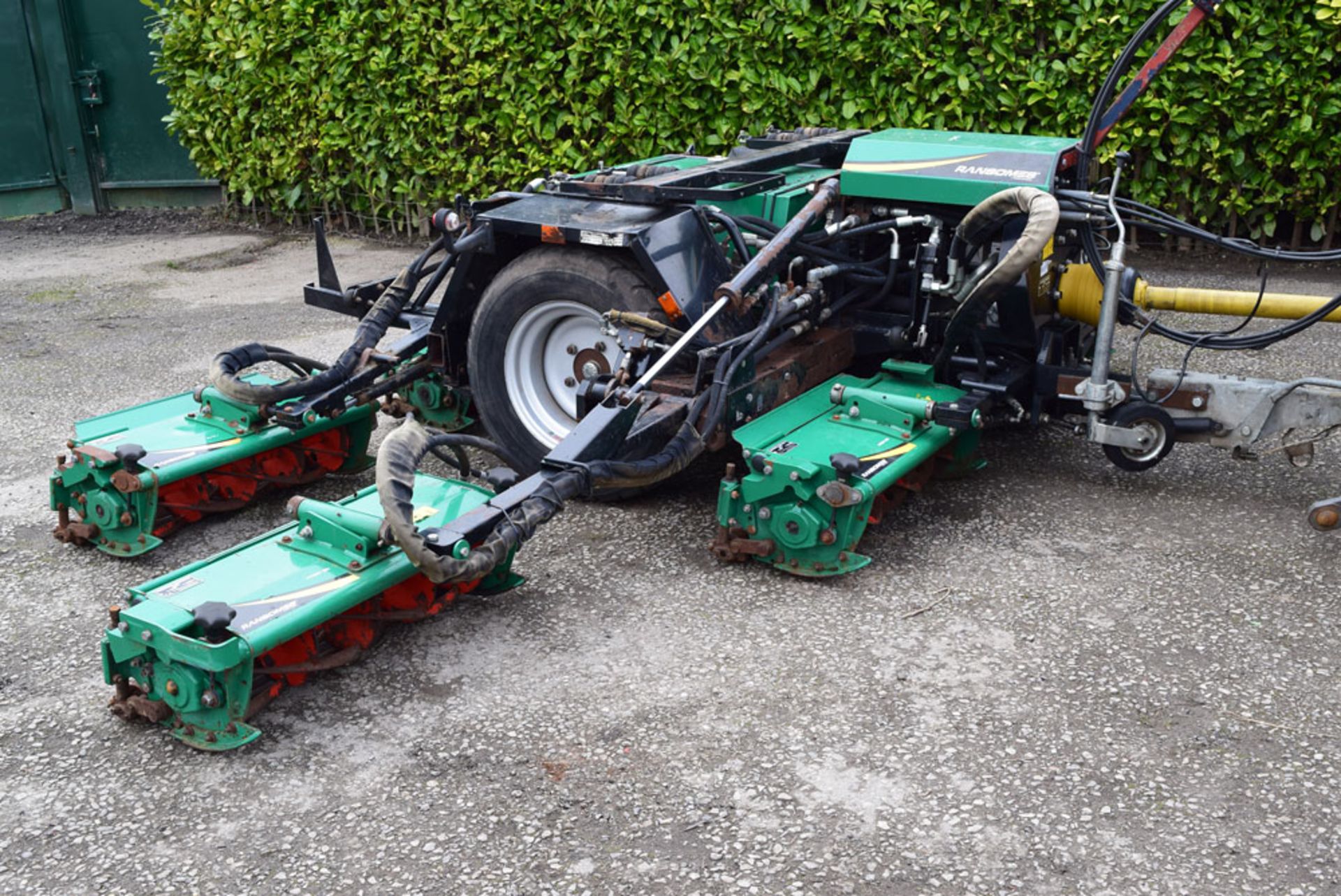 2009 Ransomes TG4650 Tractor Mount Trailed Cylinder Gang Mower - Image 10 of 13