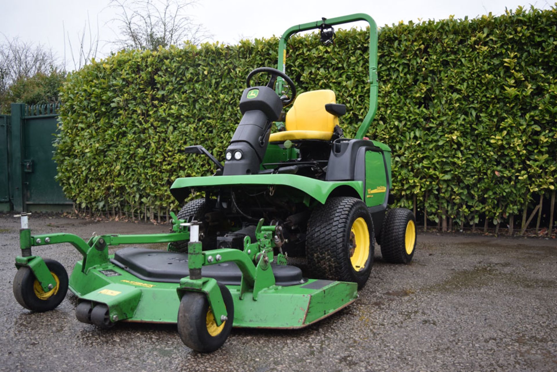 2013 John Deere 1445 Series II 62" Ride On Rotary Mower - Image 2 of 6