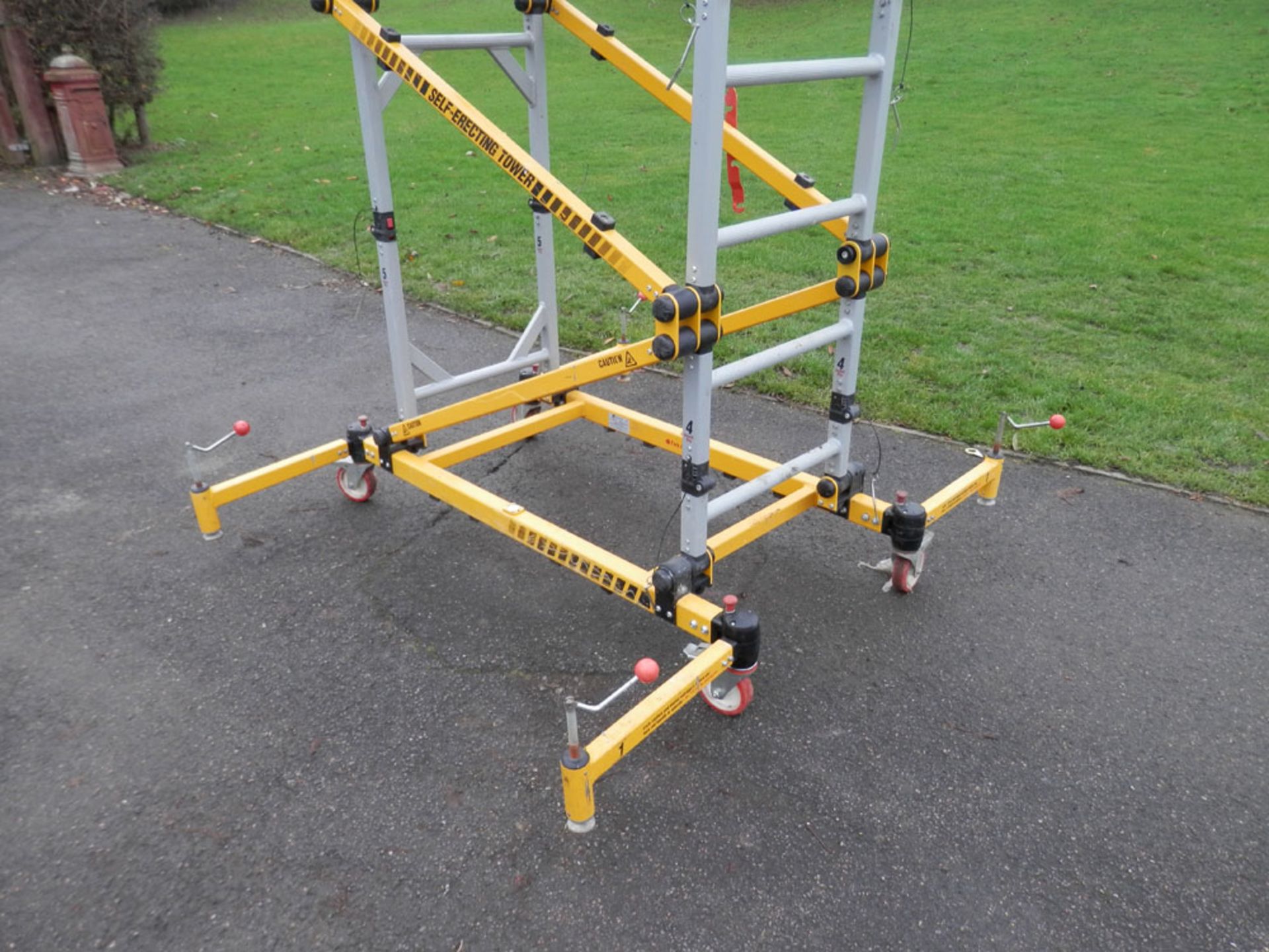 UGO Razor Deck 2M Access Platform - Bild 6 aus 6