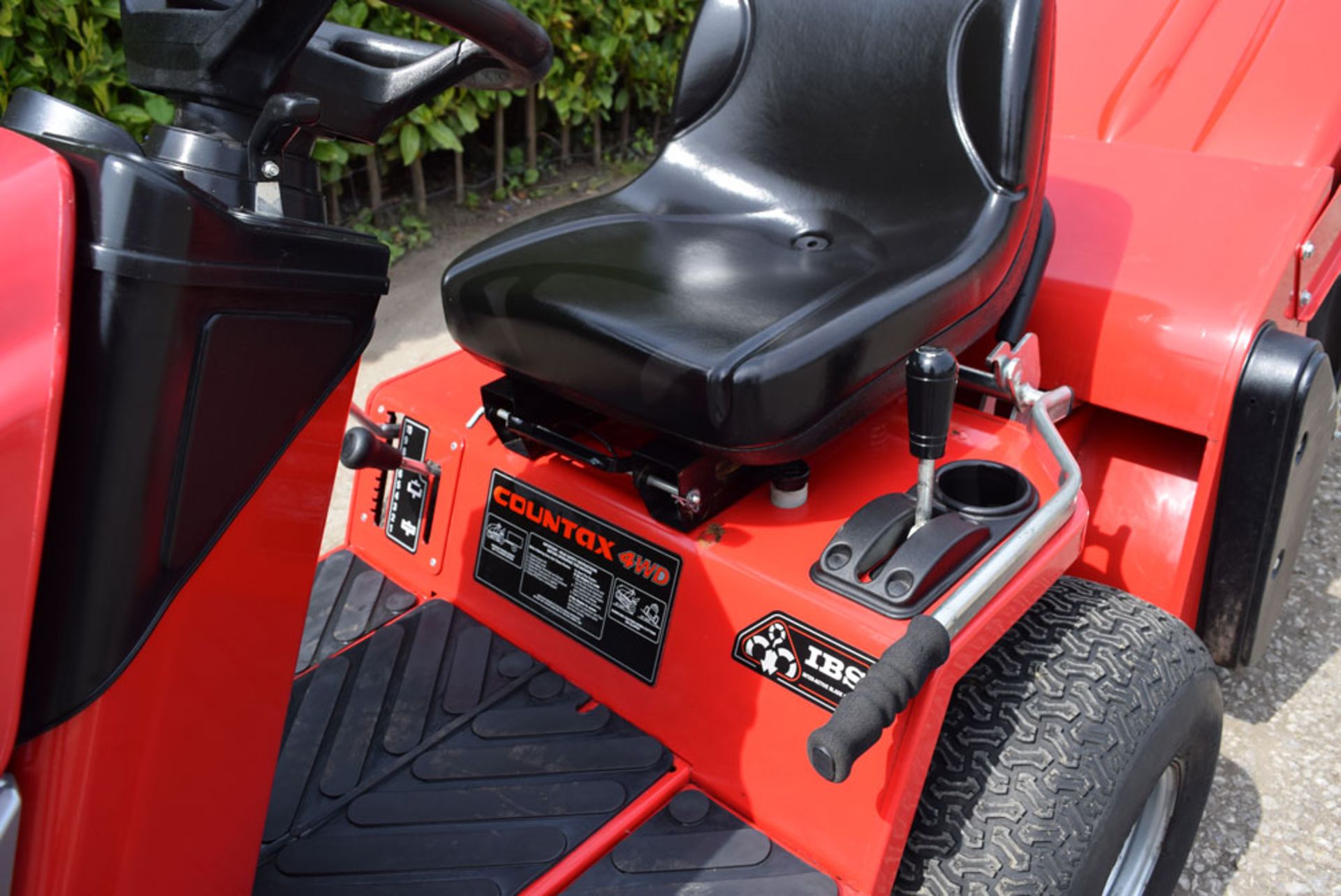 2010 Countax C600H 4WD 40" Rear Discharge Garden Tractor With PGC - Image 4 of 6