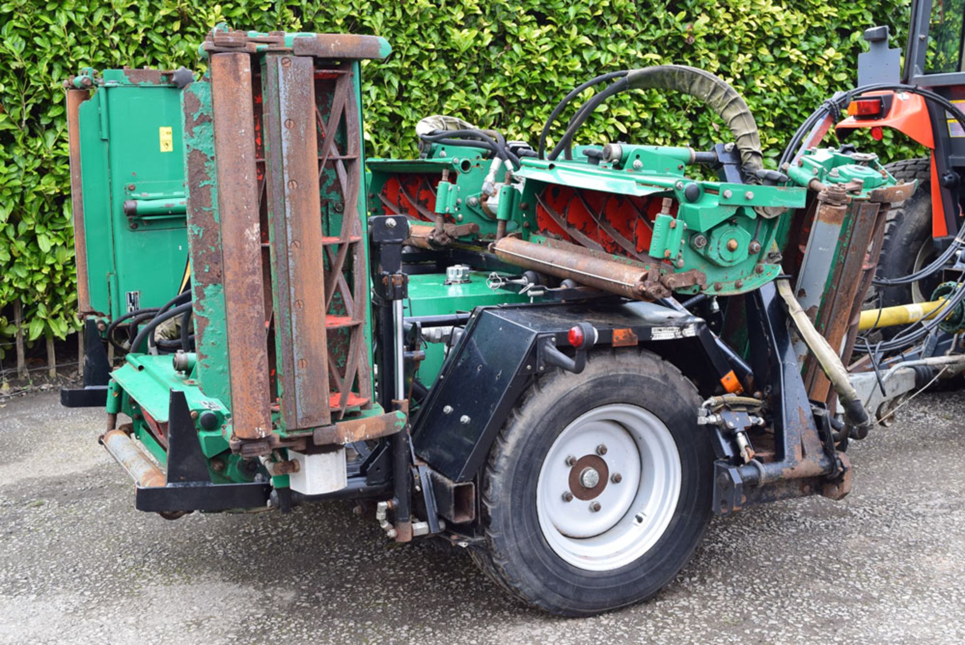 2009 Ransomes TG4650 Tractor Mount Trailed Cylinder Gang Mower - Image 7 of 13
