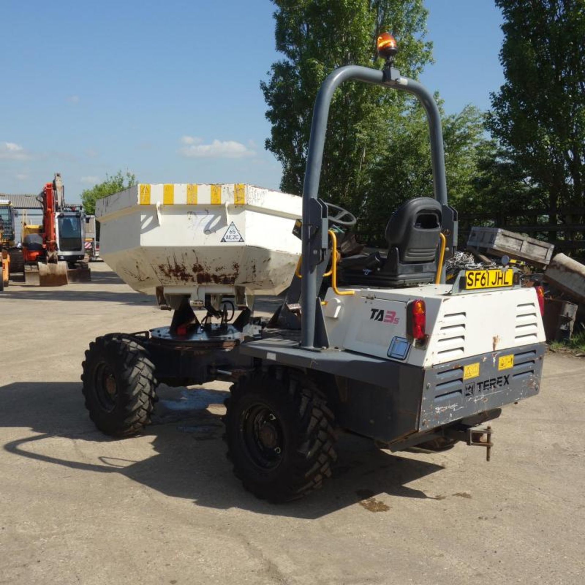 2011 Terex 3 Ton Swivel Dumper, 1008 Hours From New - Image 6 of 14