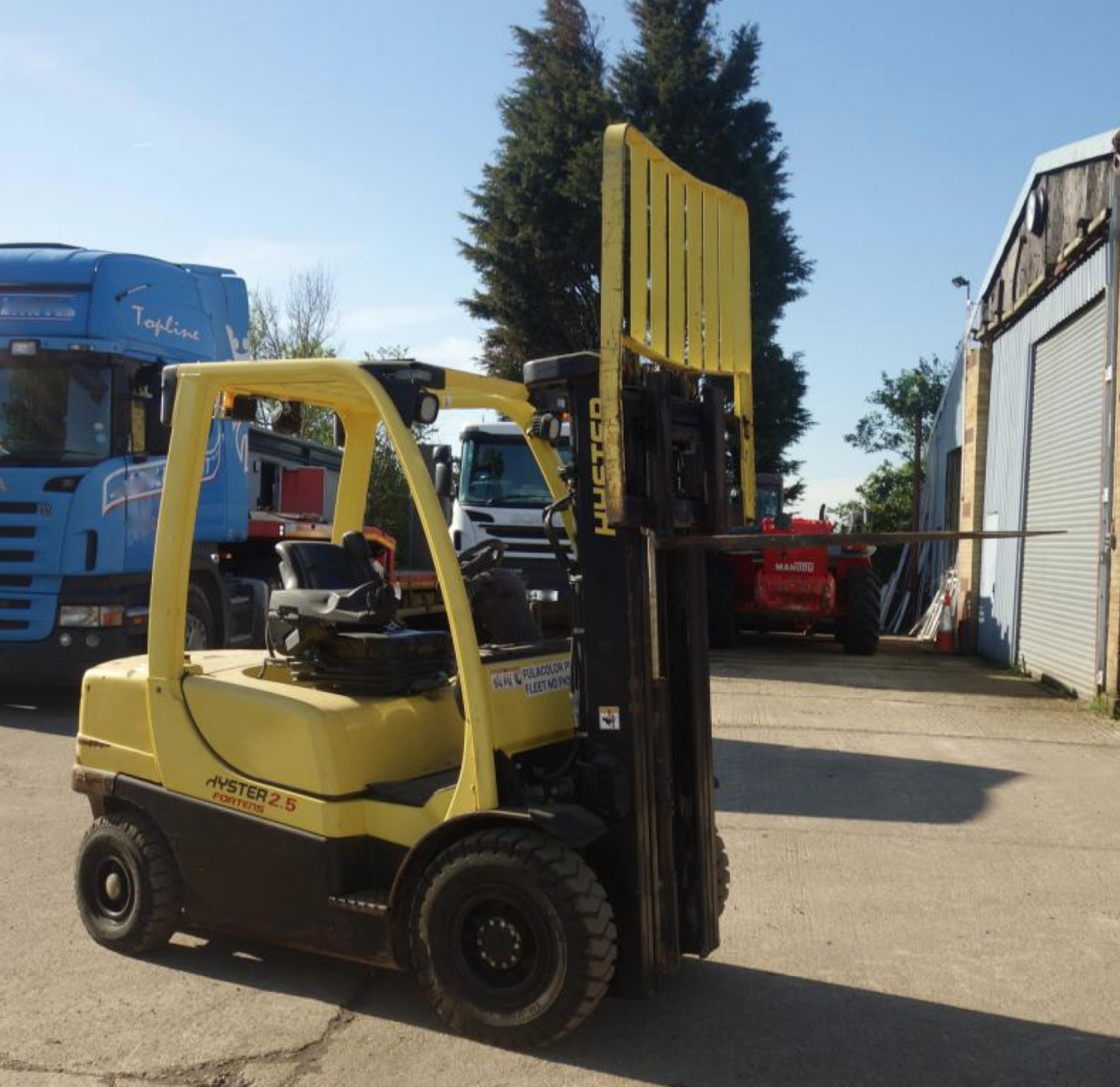 2013 Hyster H2.5ft 3 Stage Mask Container, 3333 Hours From New - Image 3 of 10