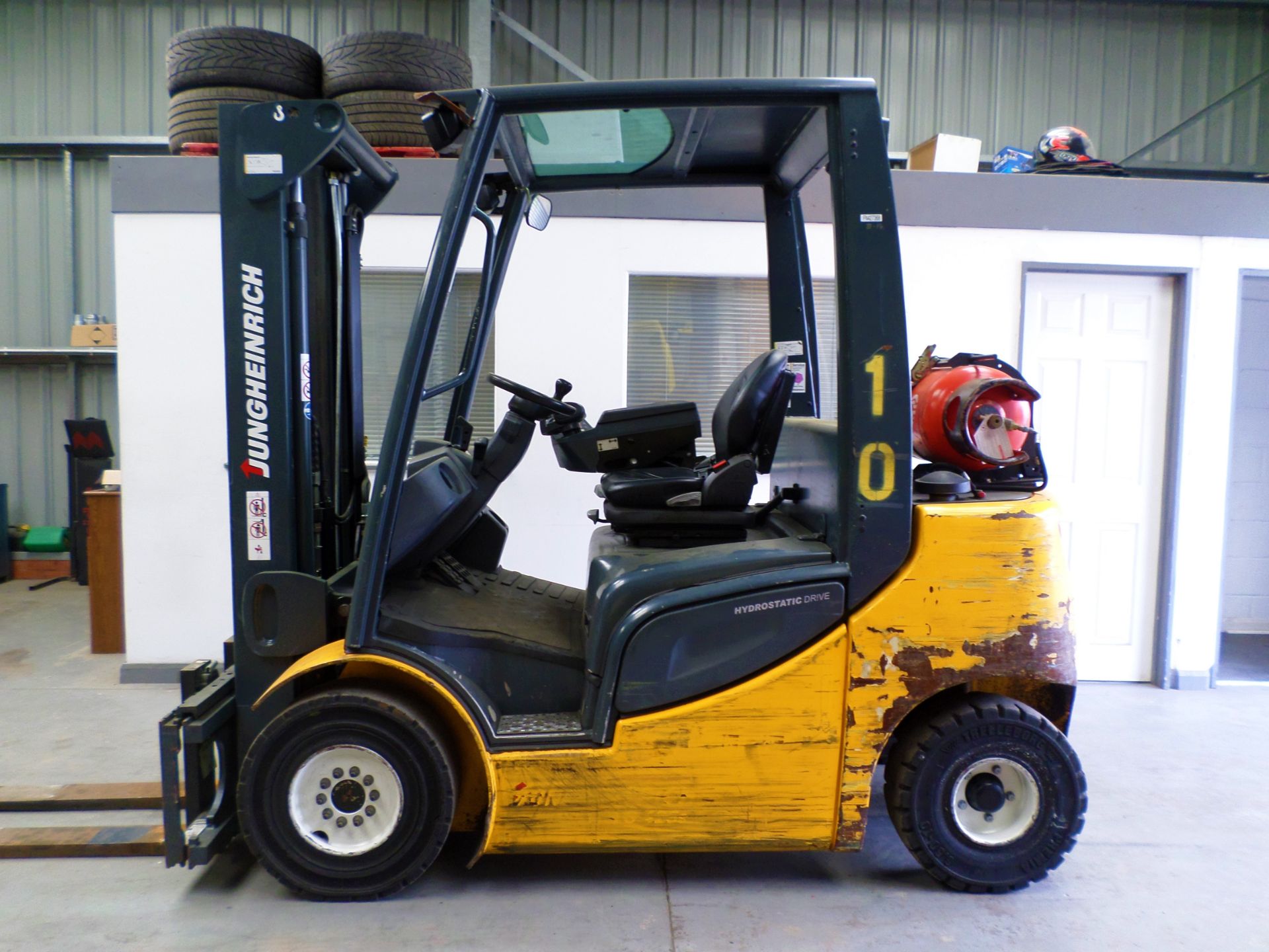 Jungheinrich TFG425 Forklift, Year 2011, Container Spec Truck 2500kg Capacity - Image 2 of 2