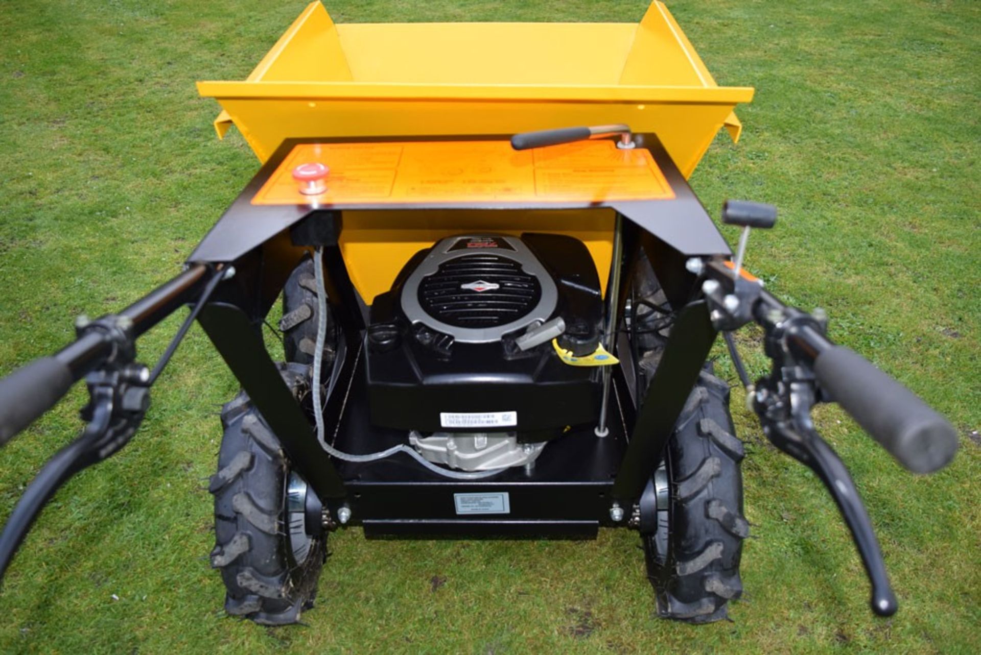 Unused 250kg Mini Dumper 4WD With Chain Drive B&S Engine - Image 5 of 9