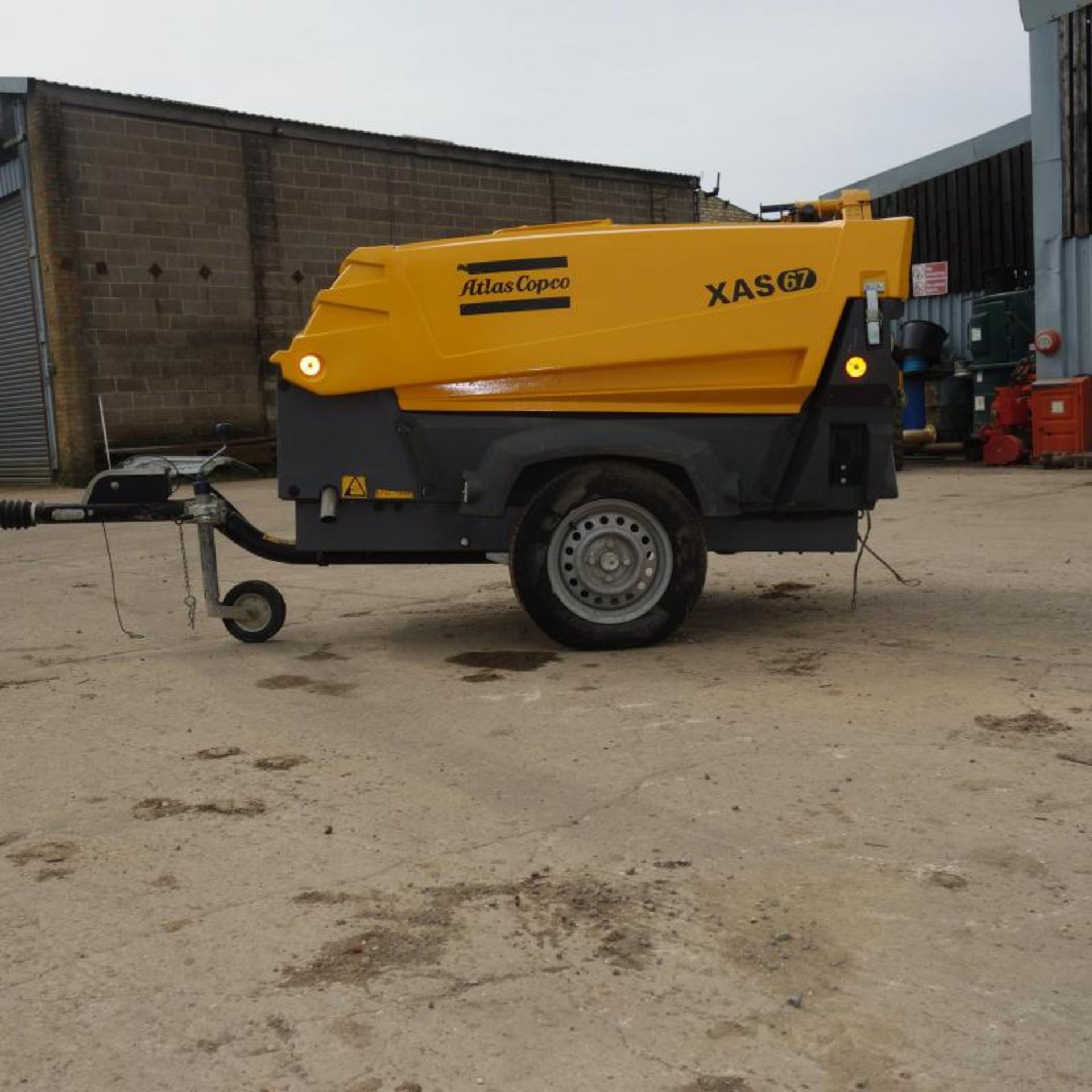 2015 Atlas Copco Xas 67 Compressor, 936 Hours From New - Image 2 of 9