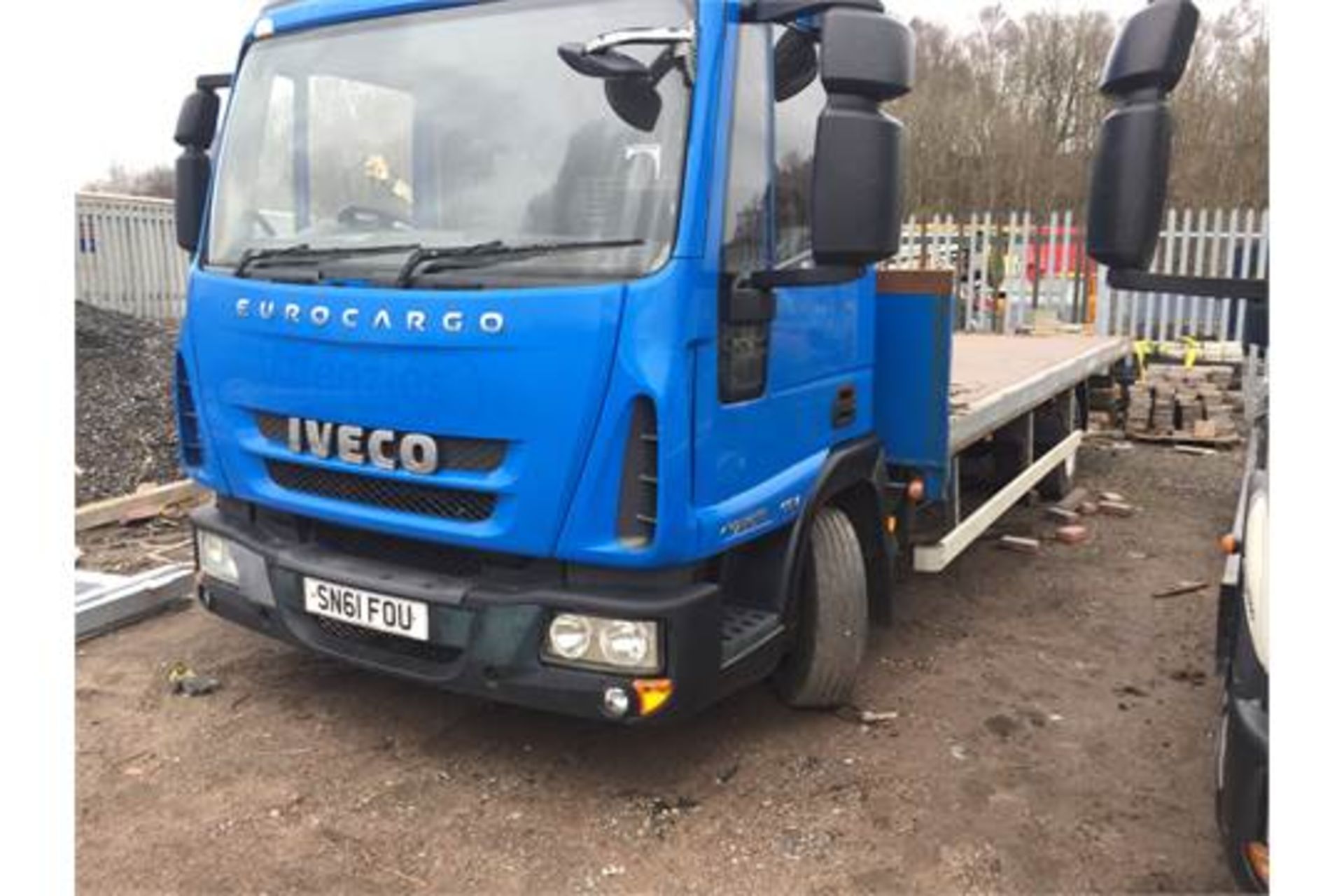 13 Plate Iveco Truck & 2 non runner trucks included - Image 5 of 6