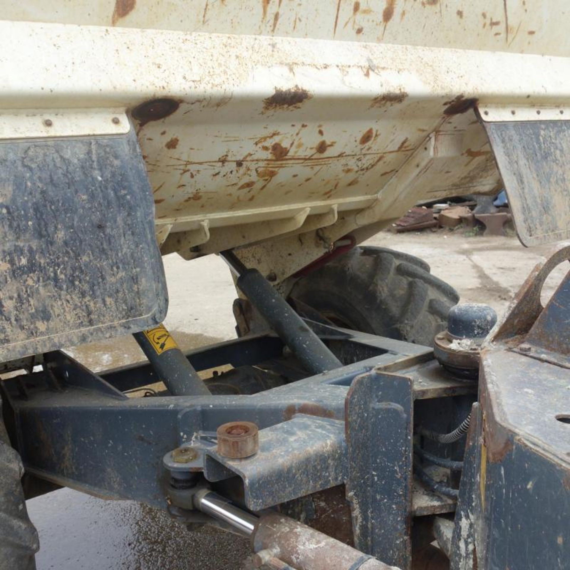 2007 Terex 6 Ton Skip Dumper, 3593 Hours From New - Image 7 of 10