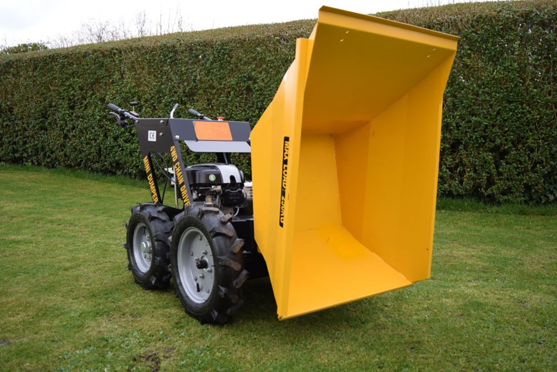 Unused 250kg Mini Dumper 4WD With Chain Drive B&S Engine - Image 4 of 9