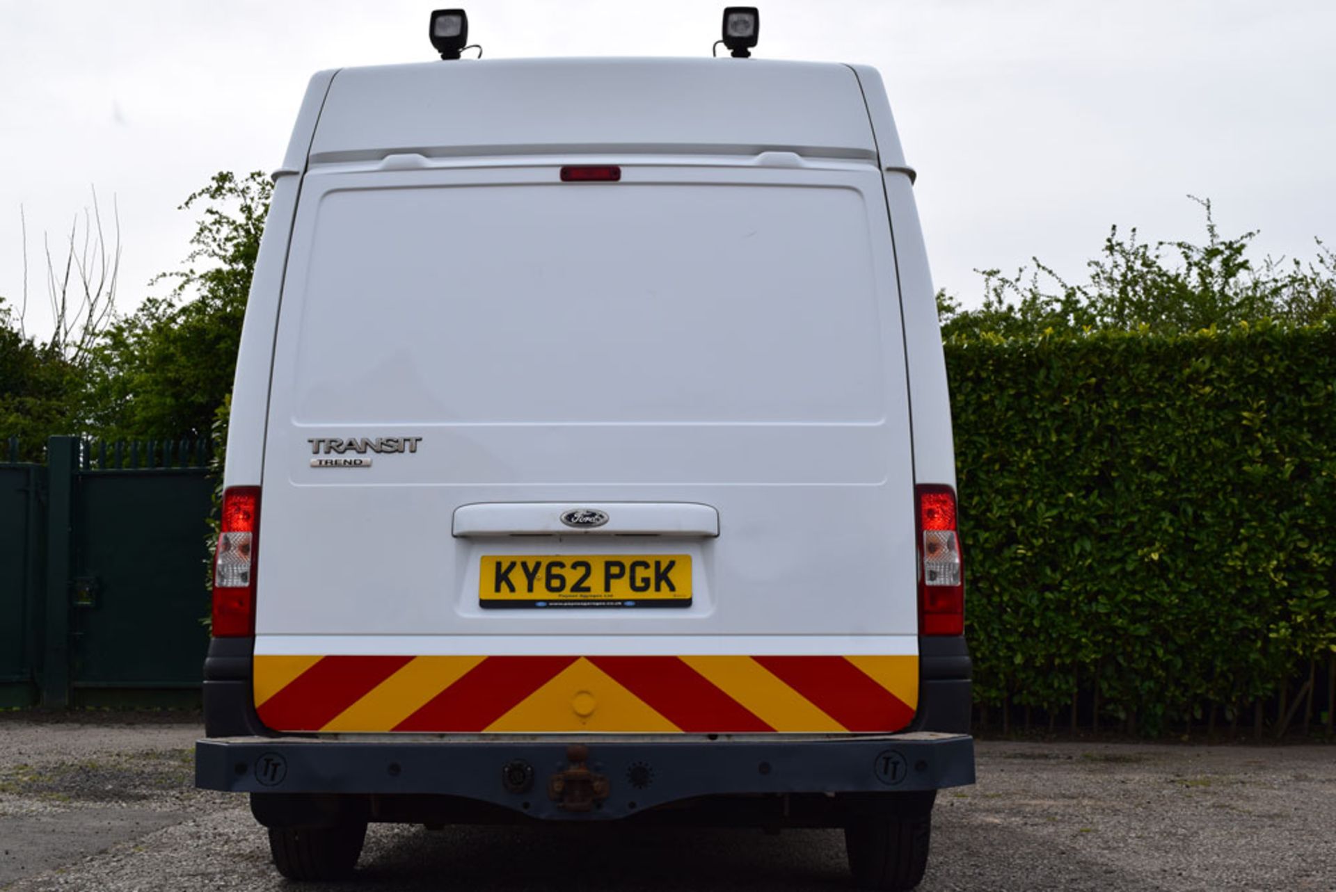 2012 Ford Transit T260 Trend FWD 2.2 125ps SWB Semi High Roof Panel Van - Image 5 of 10