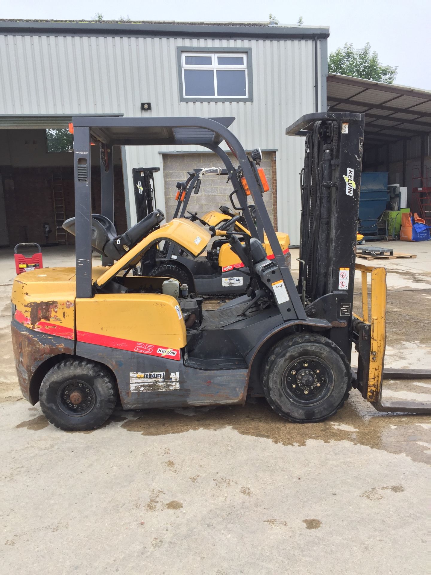 2014 Diesel forklift 2.5 tons, 2500 hours