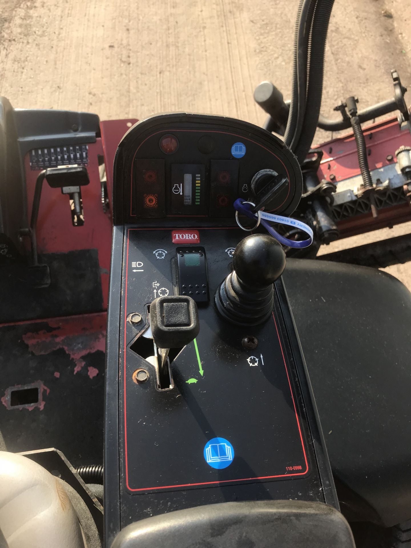 Toro Reelmaster 5510 - Image 8 of 9