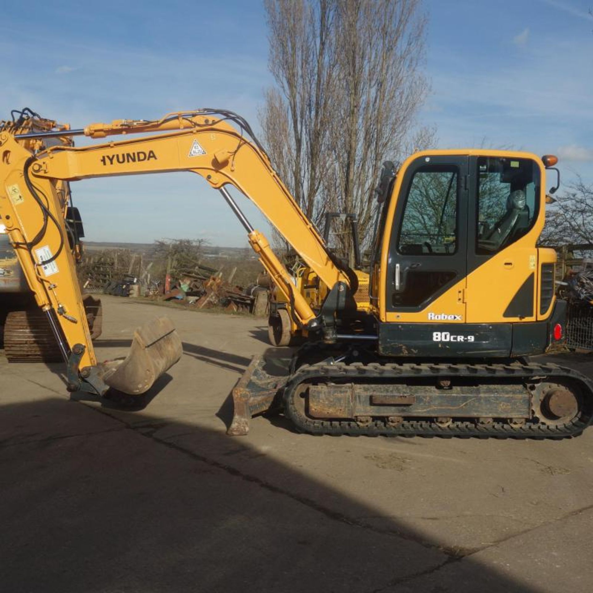 2014 Hyundai 80CR-9 Digger, Comes With 4 Buckets, 2290 Hours From New - Image 4 of 6