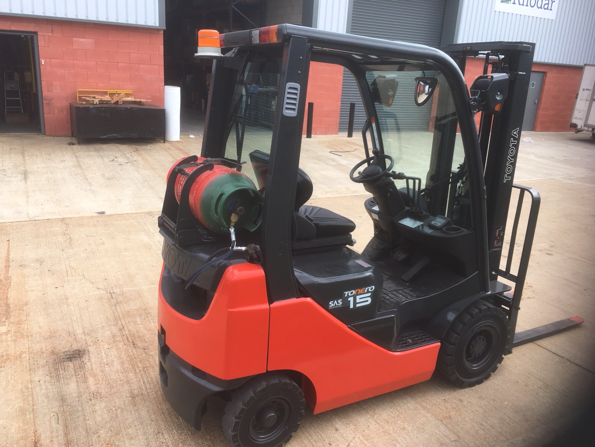 Toyota SAS Series 8 Gas Fork Lift Truck - Fully Refurbished. - Bild 6 aus 8