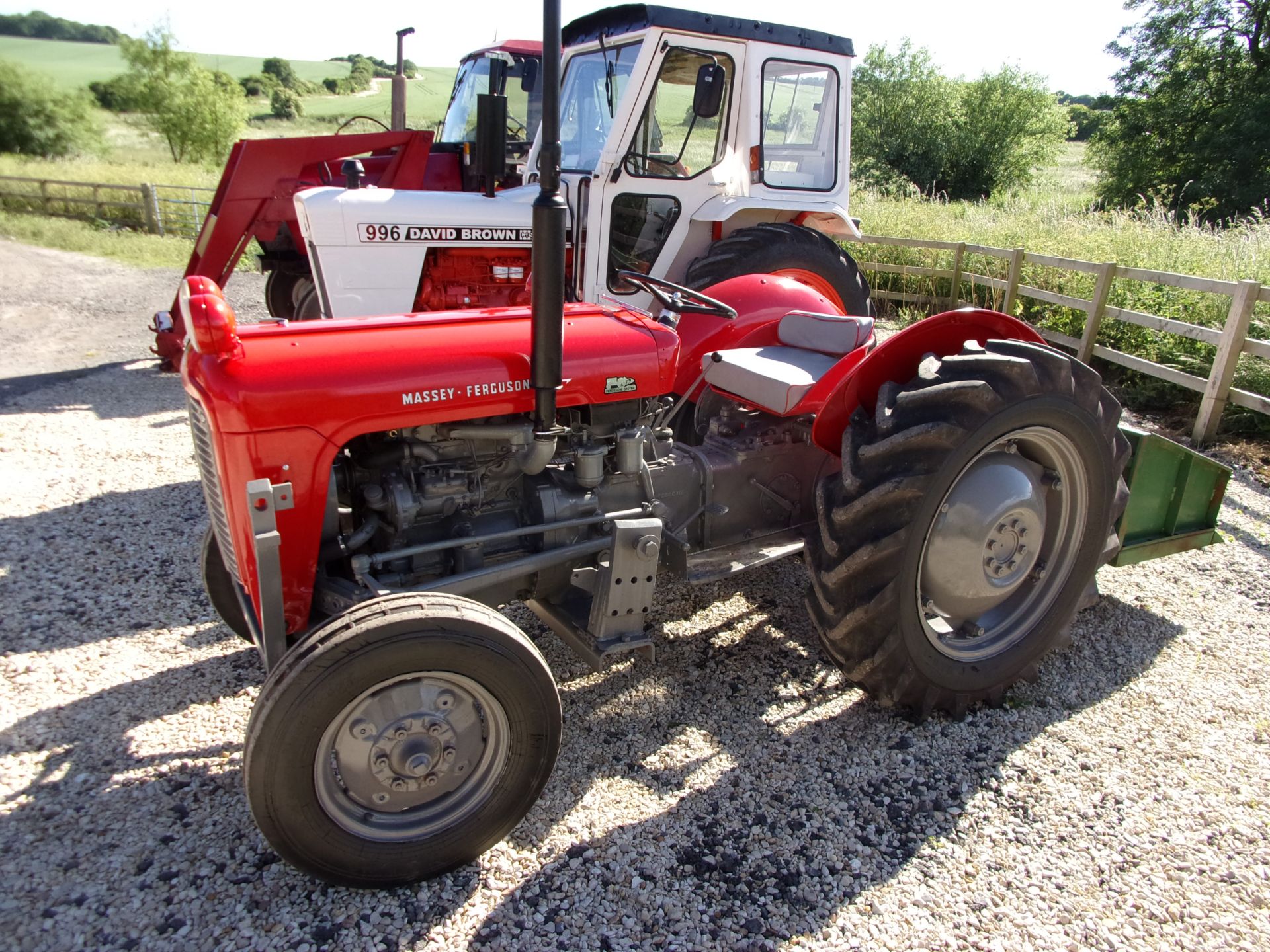 Massey Ferguson 35 3 cylinder Perkins 1960 / Comes with Power loader and tipping link box. - Bild 2 aus 11