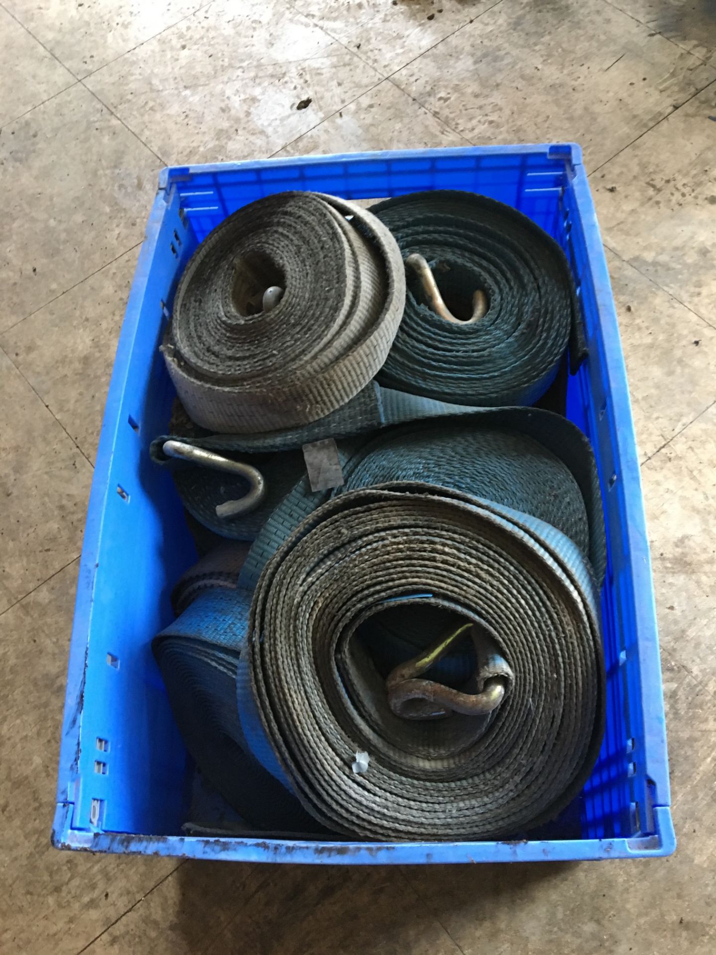 No Reserve: Used lorry straps