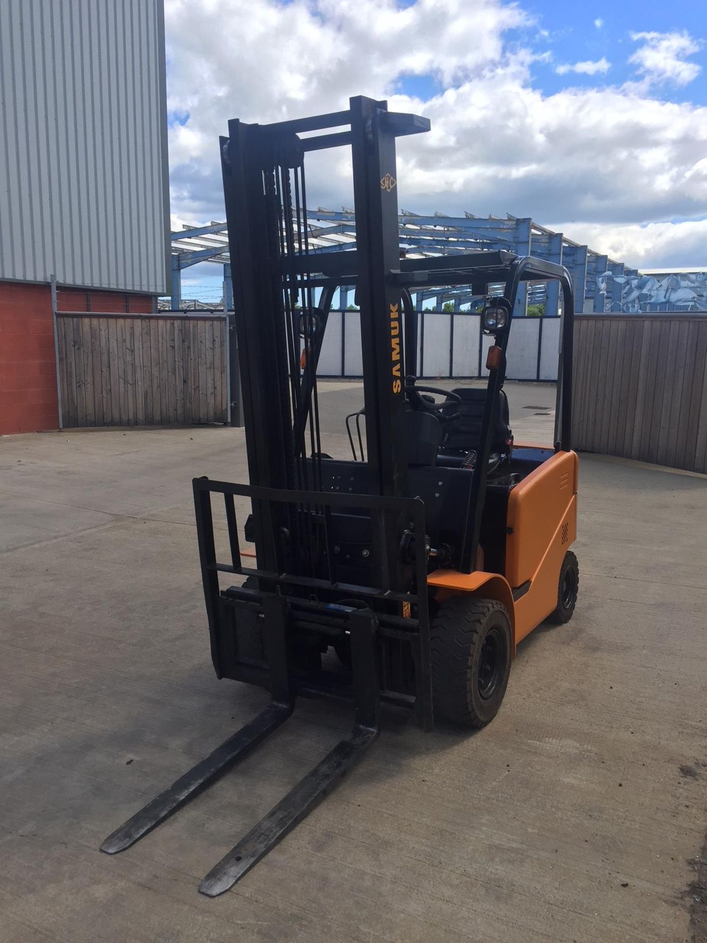 Sam-uk electric counterbalance fork lift truck - Fully refurbished and painted. - Bild 5 aus 9