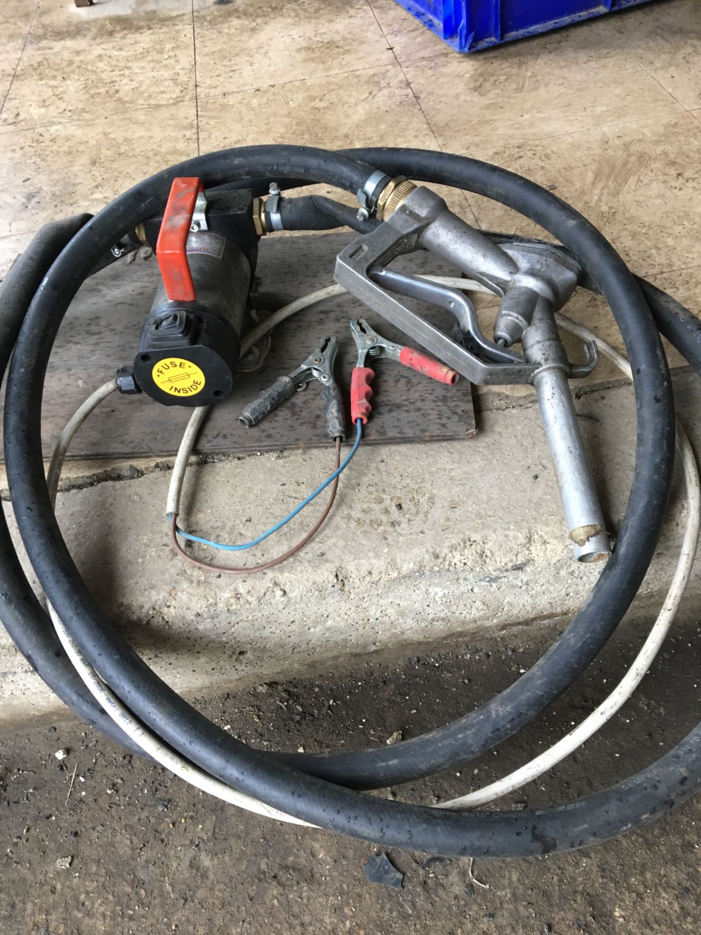 No Reserve: 12 Volt pump