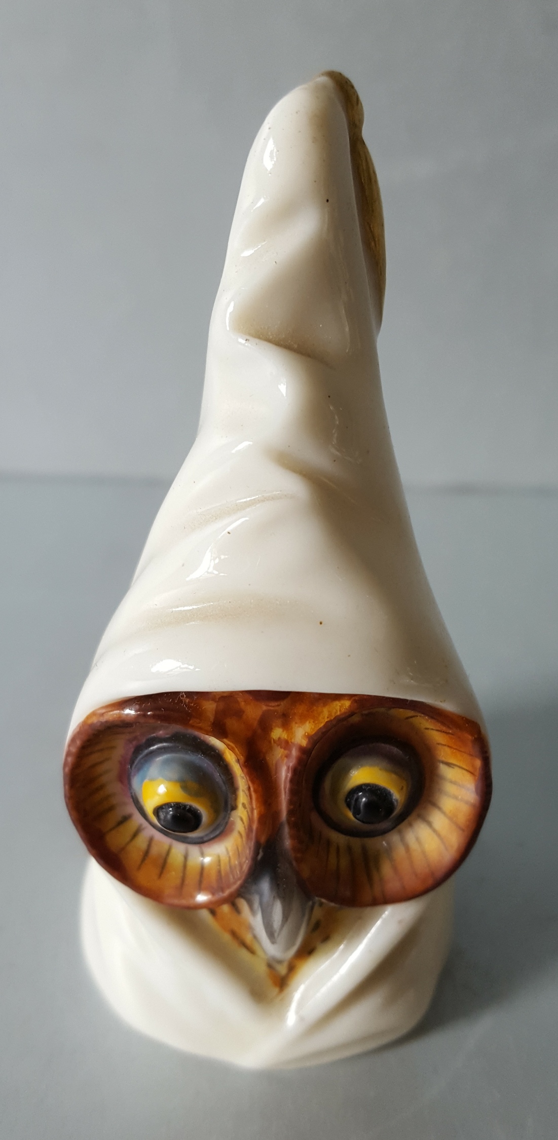 Vintage Royal Worcester Owl Candle Snuffer Puce Backstamp. Measures 8cm