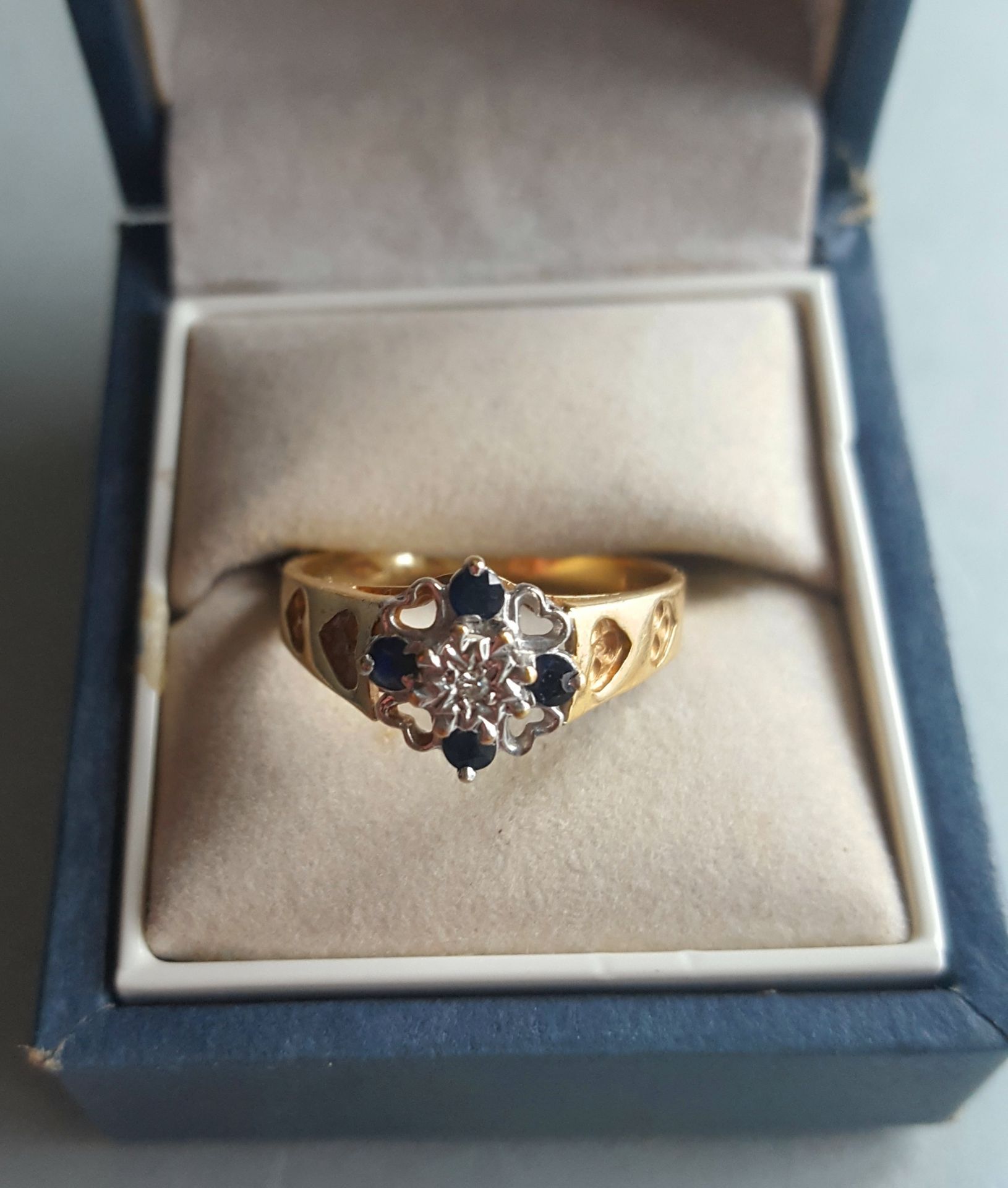 Vintage 9ct Gold Diamond & Sapphire Ring Sheffield 1984 Size 'O'