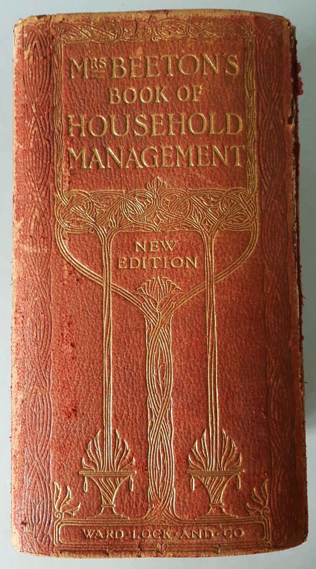 Antique Book Mrs Beeton's Book Of Household Management 1915