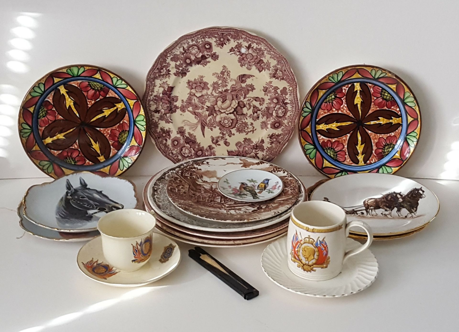 Vintage Retro 13 Collectors Plates & Commemorative Items NO RESERVE