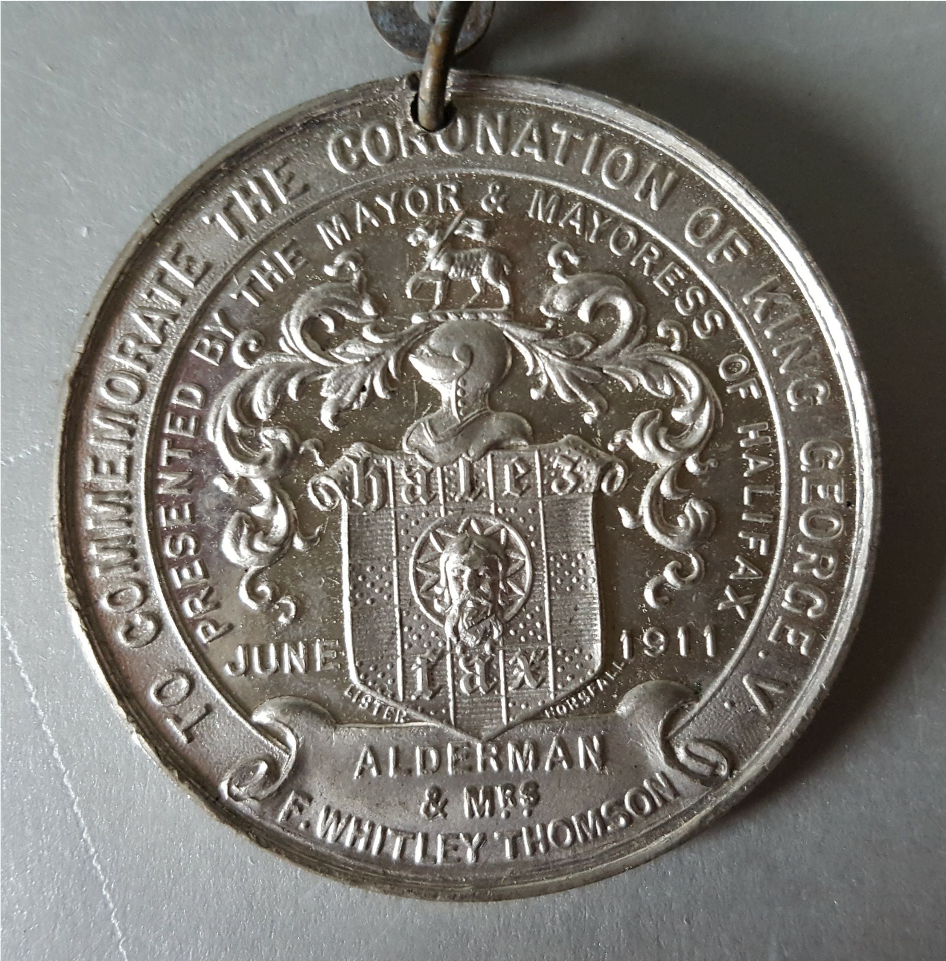 Vintage Medals Commemorative Coronation of King George V 1911 & King George VI 1937 - Bild 4 aus 4