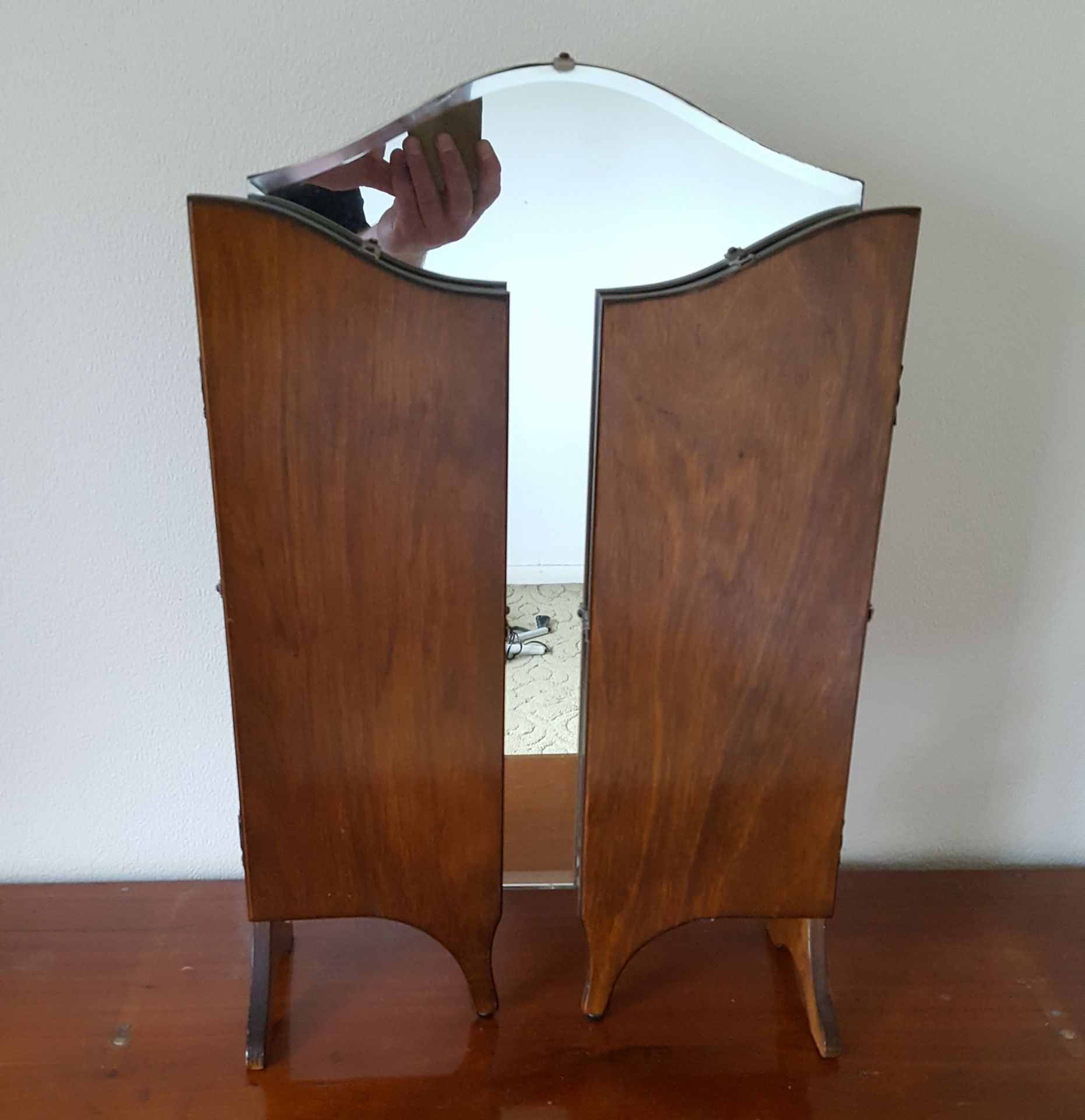 Vintage Bevelled Tri Fold Wooden Table Top Mirror c1930's NO RESERVE - Bild 2 aus 3