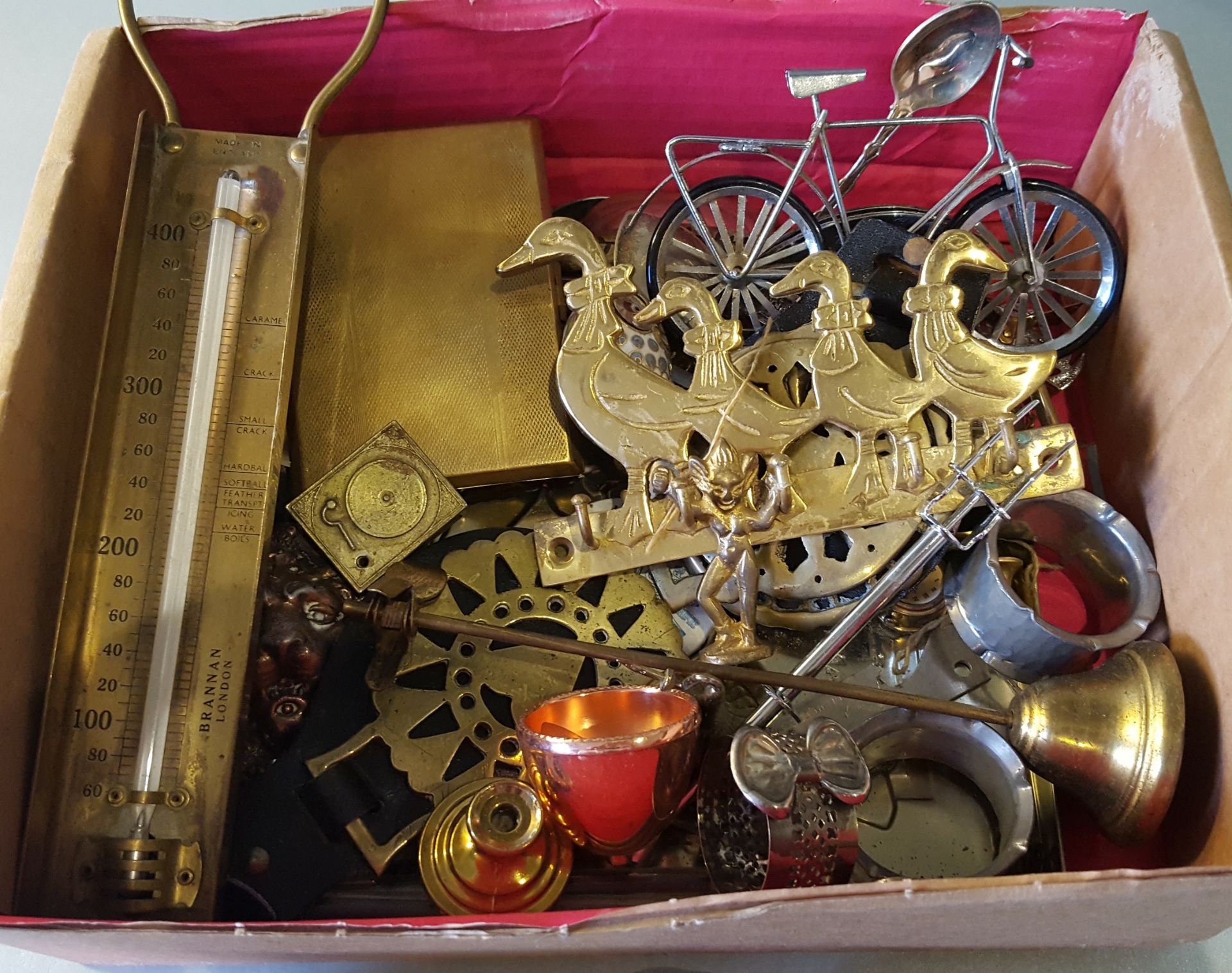 Vintage Retro Box of Copper Brass & Plated Items Includes SIGG Troughs NO RESERVE - Image 2 of 3