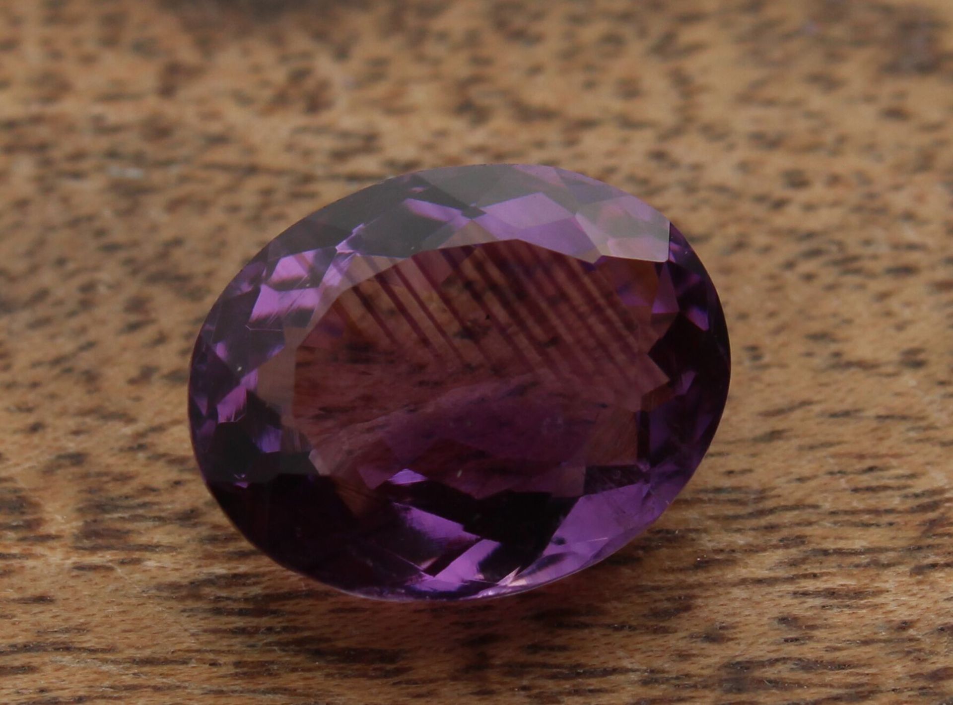 6.50 Ct Igi Certified Amethyst -Without Reserve - Image 3 of 4