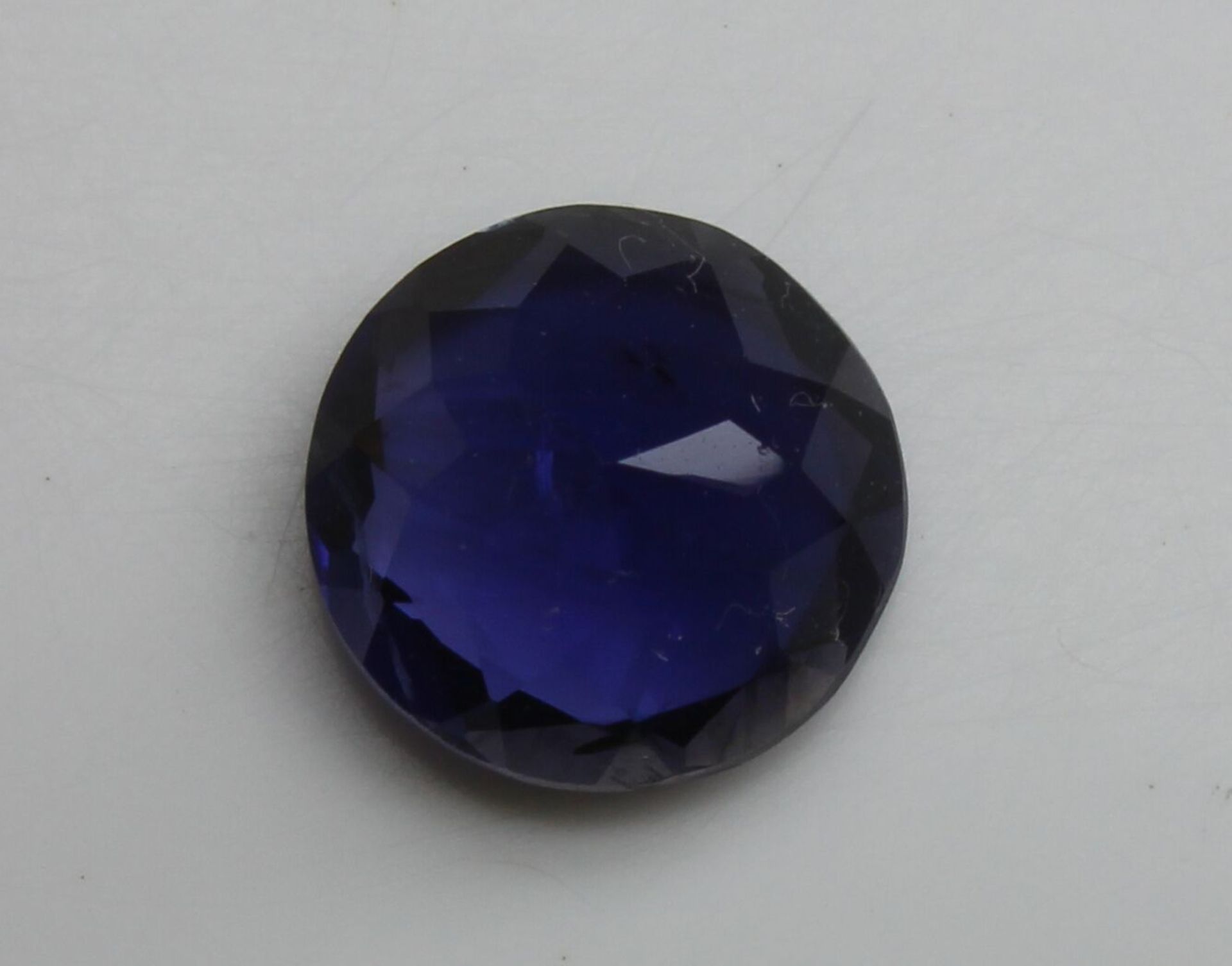 2.32 Ct Igi Certified Iolite - Without Reserve - Image 3 of 4