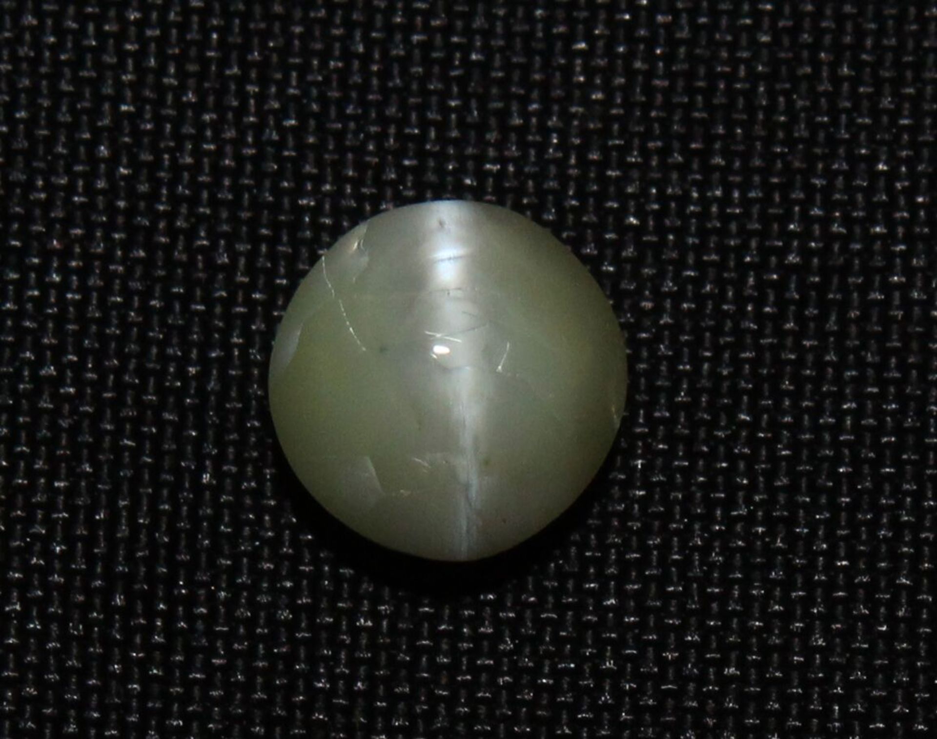 0.86 Ct Igi Certified Chrysoberyl Cat's Eye - Without Reserve