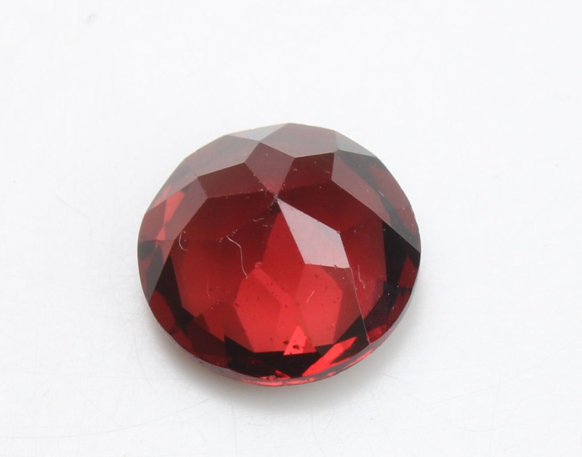 3.27 Ct Igi Certified Pyrope -Almandite Garnet - Without Reserve - Image 2 of 3