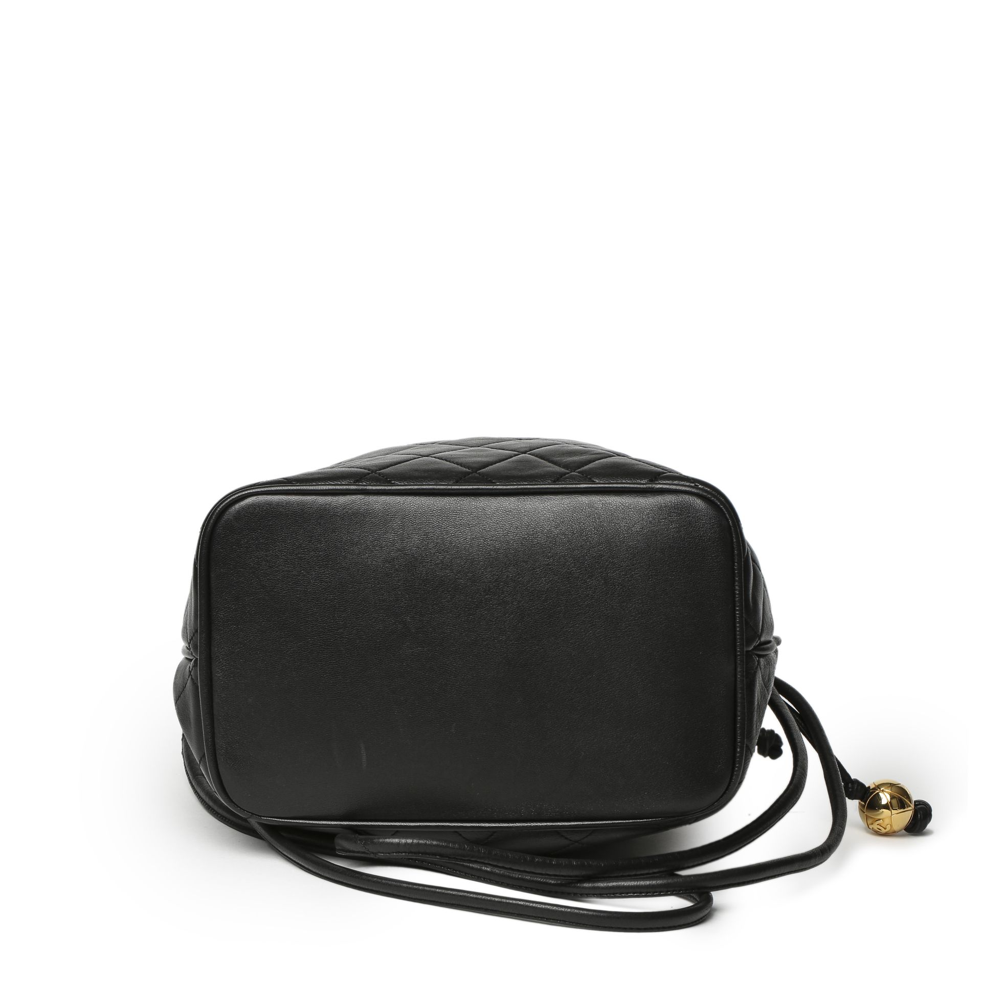 Black Quilted Lambskin Vintage Timeless Bucket Bag - Image 4 of 14