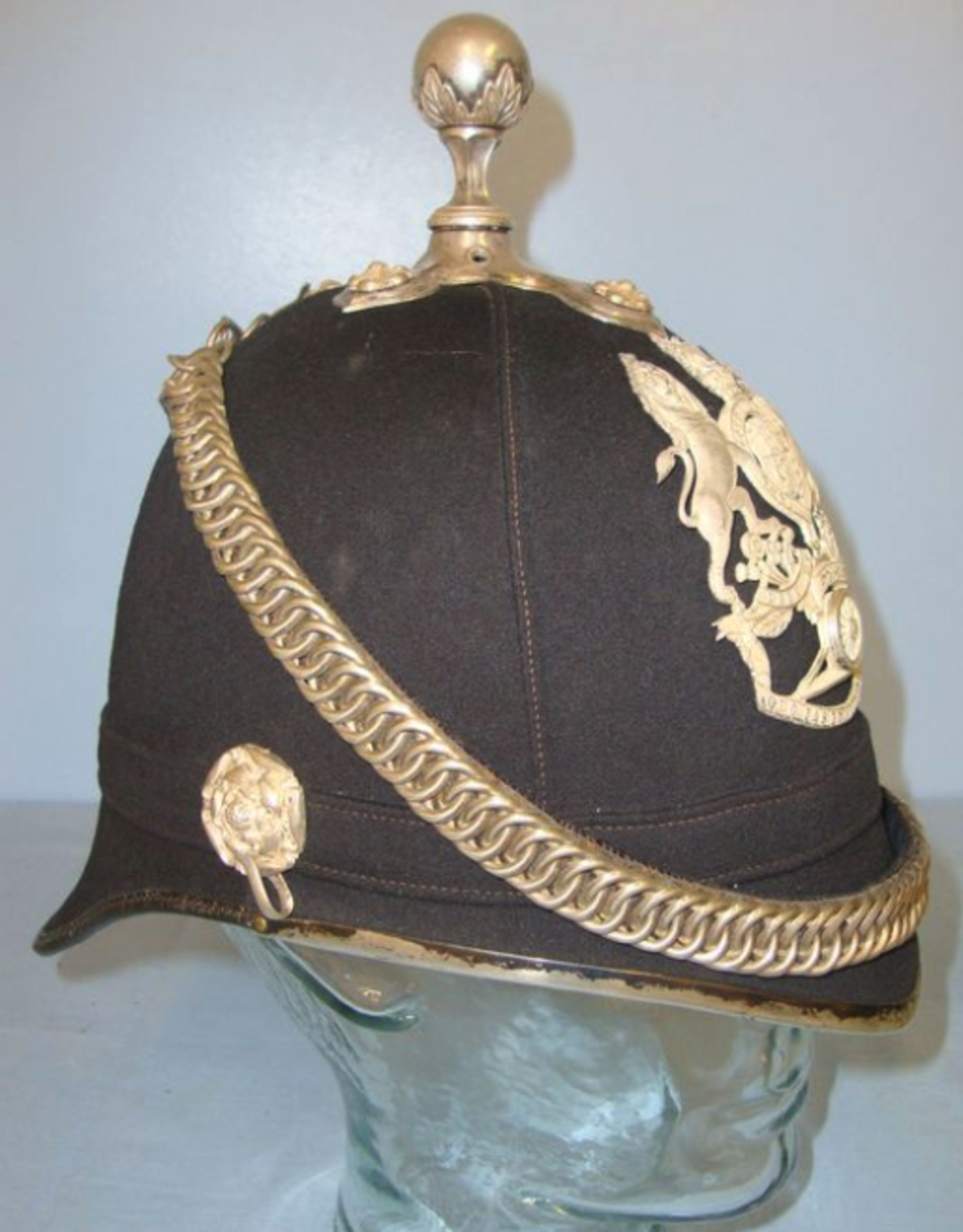 Post 1901 Volunteer Artillery Officer's Home Service Pattern, Blue Cloth Helmet - Image 3 of 3