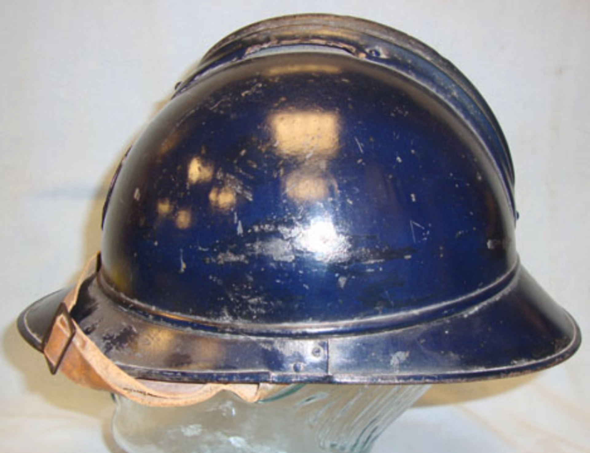 WW1 French M15 Adrian Combat Helmet With 1930's & WW2 'RF' (Republique Francaise) - Bild 3 aus 3